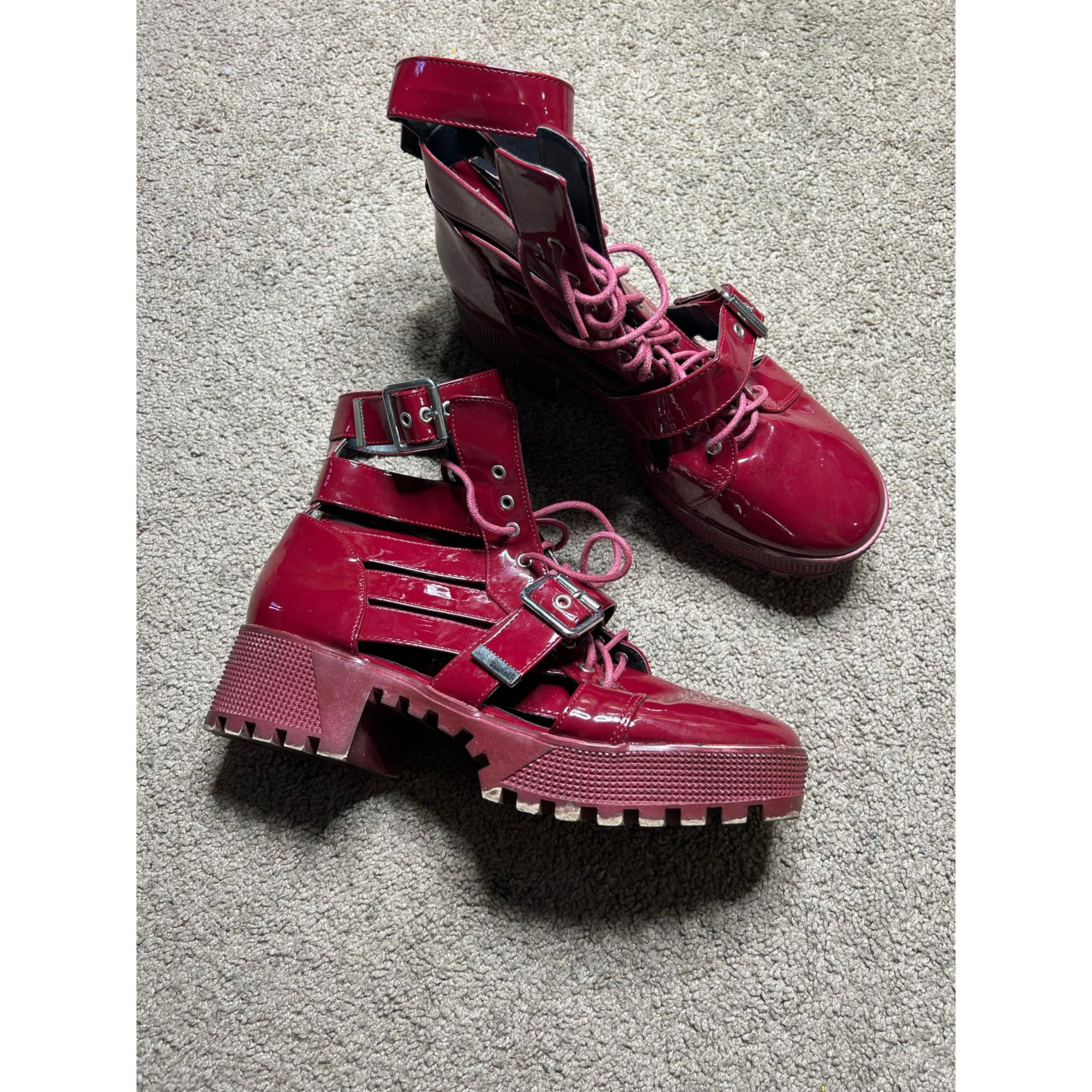 Women’s Size 10 Red Cut Out Sandal Boots Platform Cape Robbin