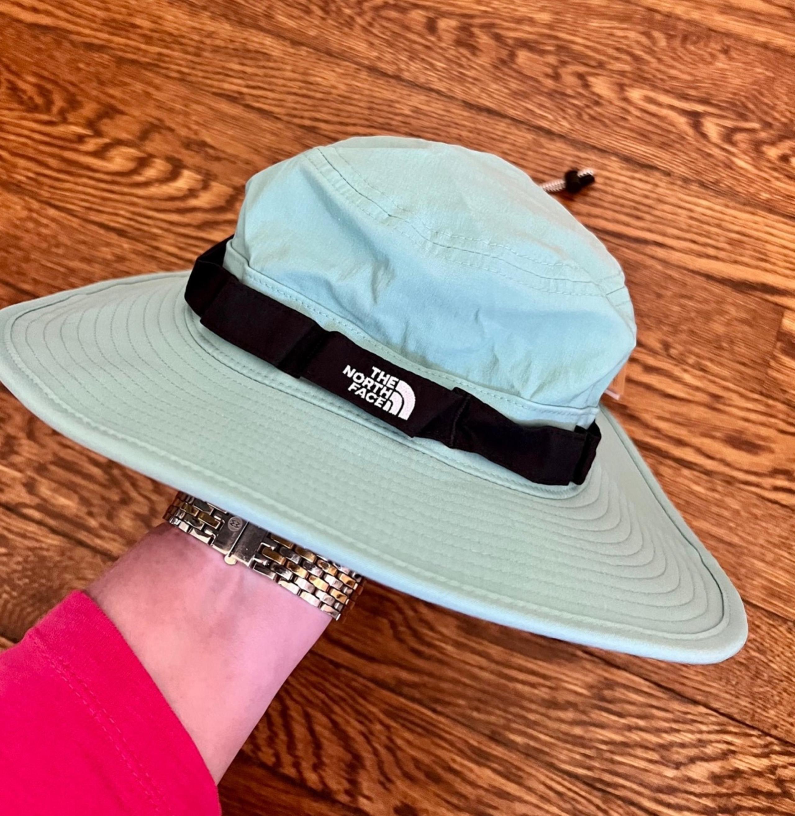 The North Face NWT Class V Brimmer Hat S/M Wasabi/Black