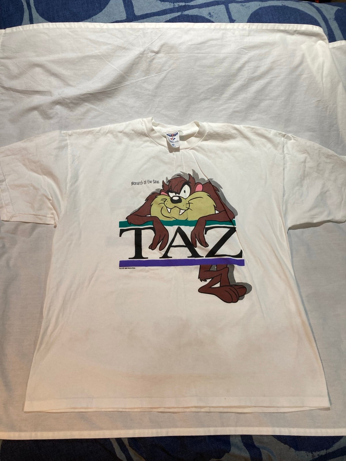 Vintage Taz T-shirt, vintage loony tunes, 1996size XL, Excellent Condition!