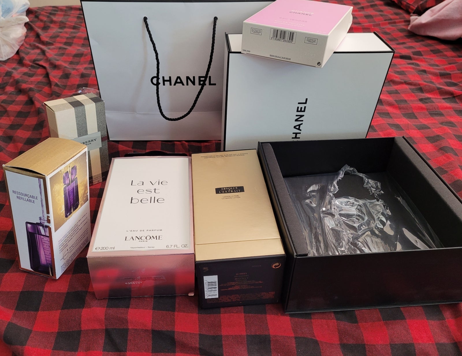 Everything is box there are perfume