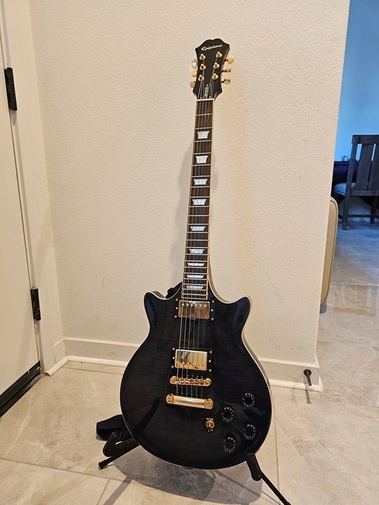 Epiphone Genesis Deluxe PRO 2013 - Midnight Sapphire with Hard Case