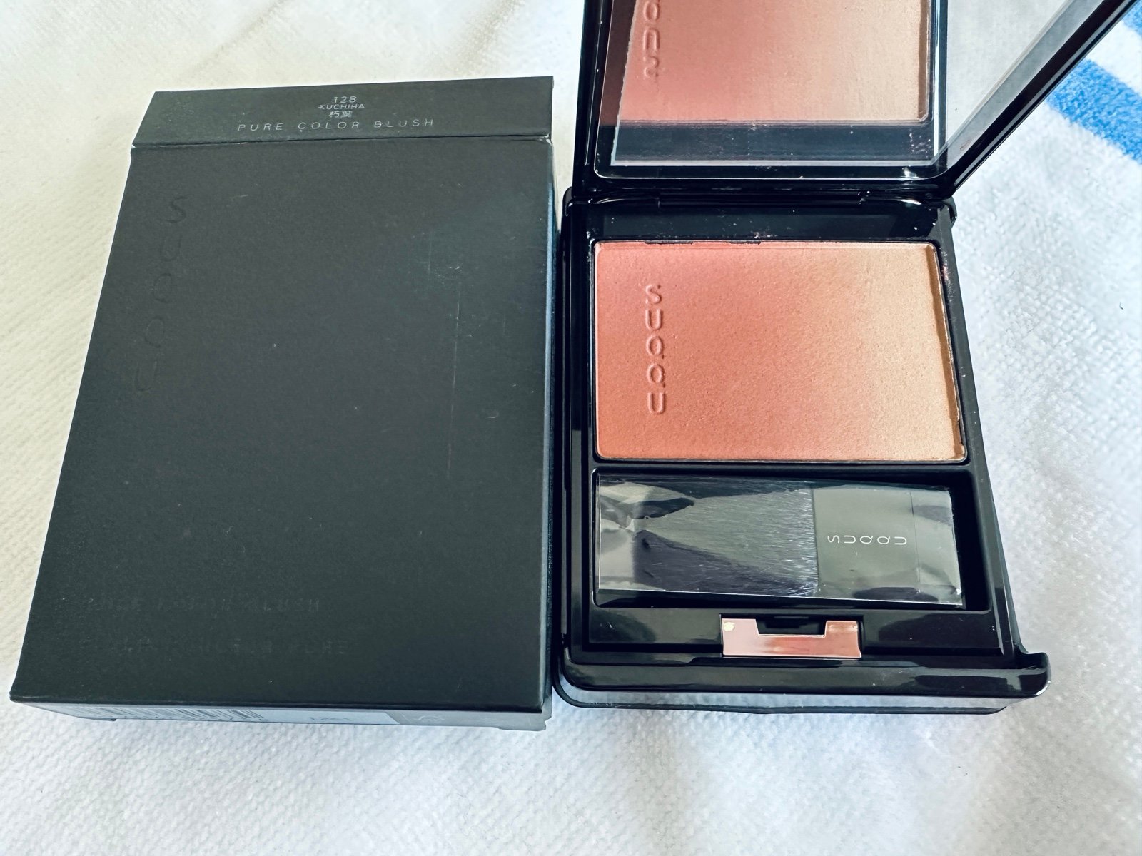 New Suqqu blush 128 KUCHIHA Limited Edition