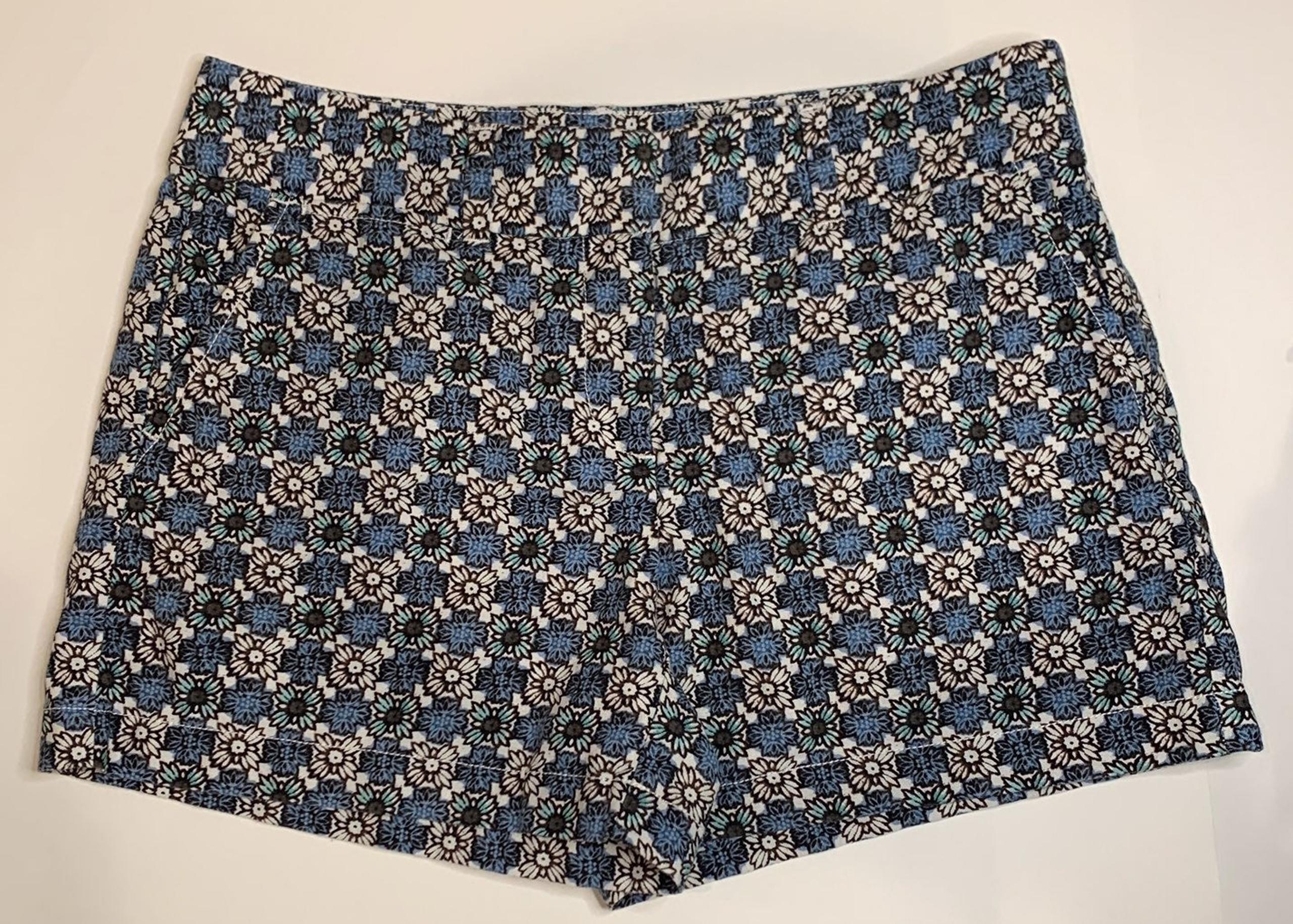 Women's Ann Taylor Loft Blue Floral Cotton Shorts size 2