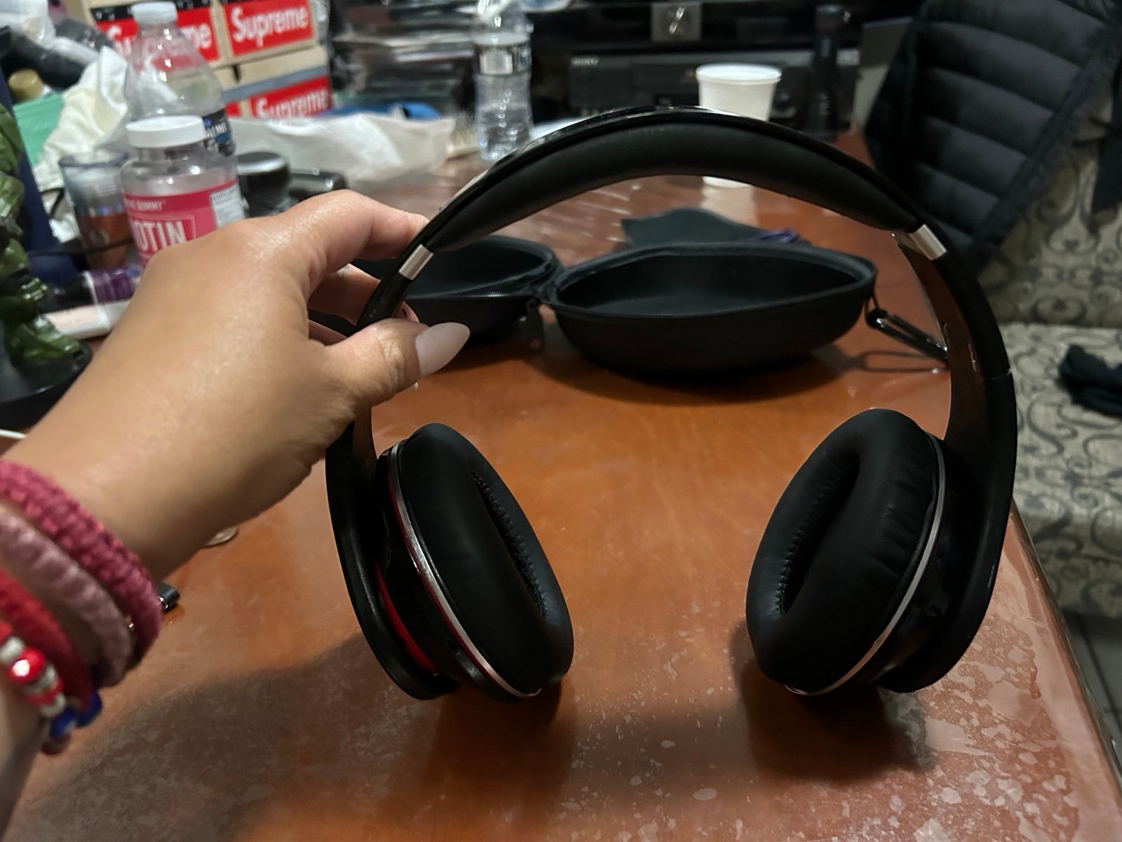 Beats by Dr. Dre headphone in black