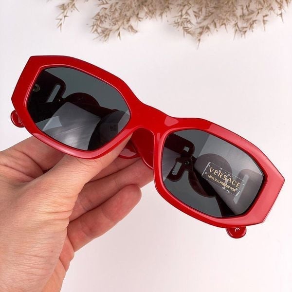 Versace VE4361 533087 Sunglasses Red Gray Oval Unisex