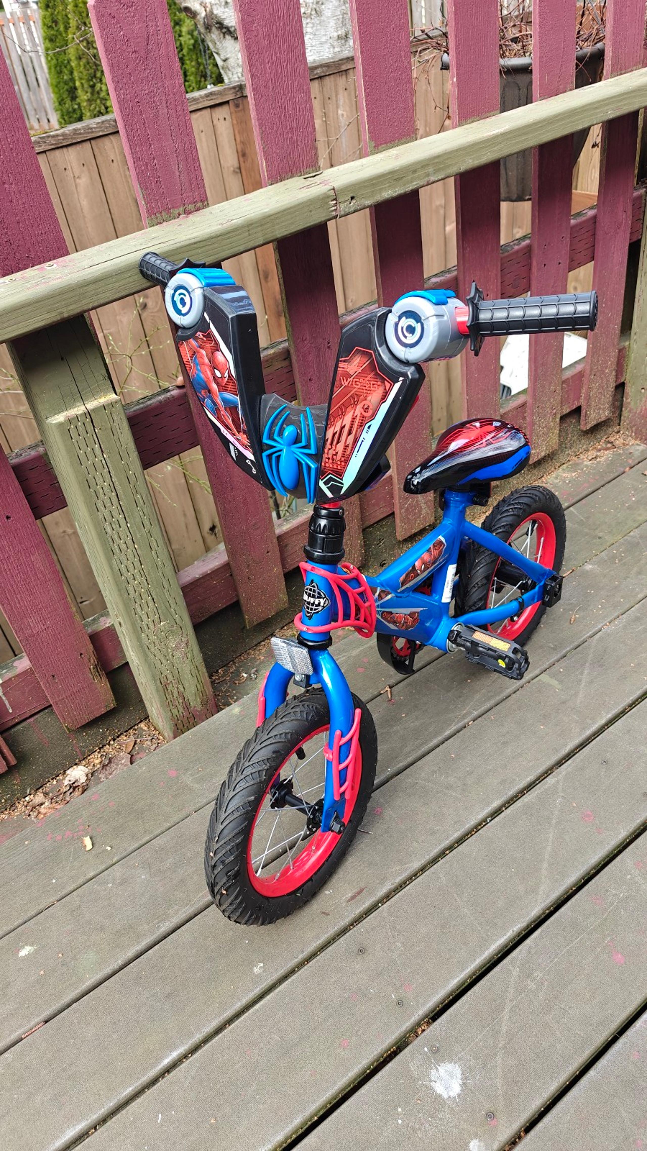 Marvel Spiderman 12" Boys EZ build blue bike