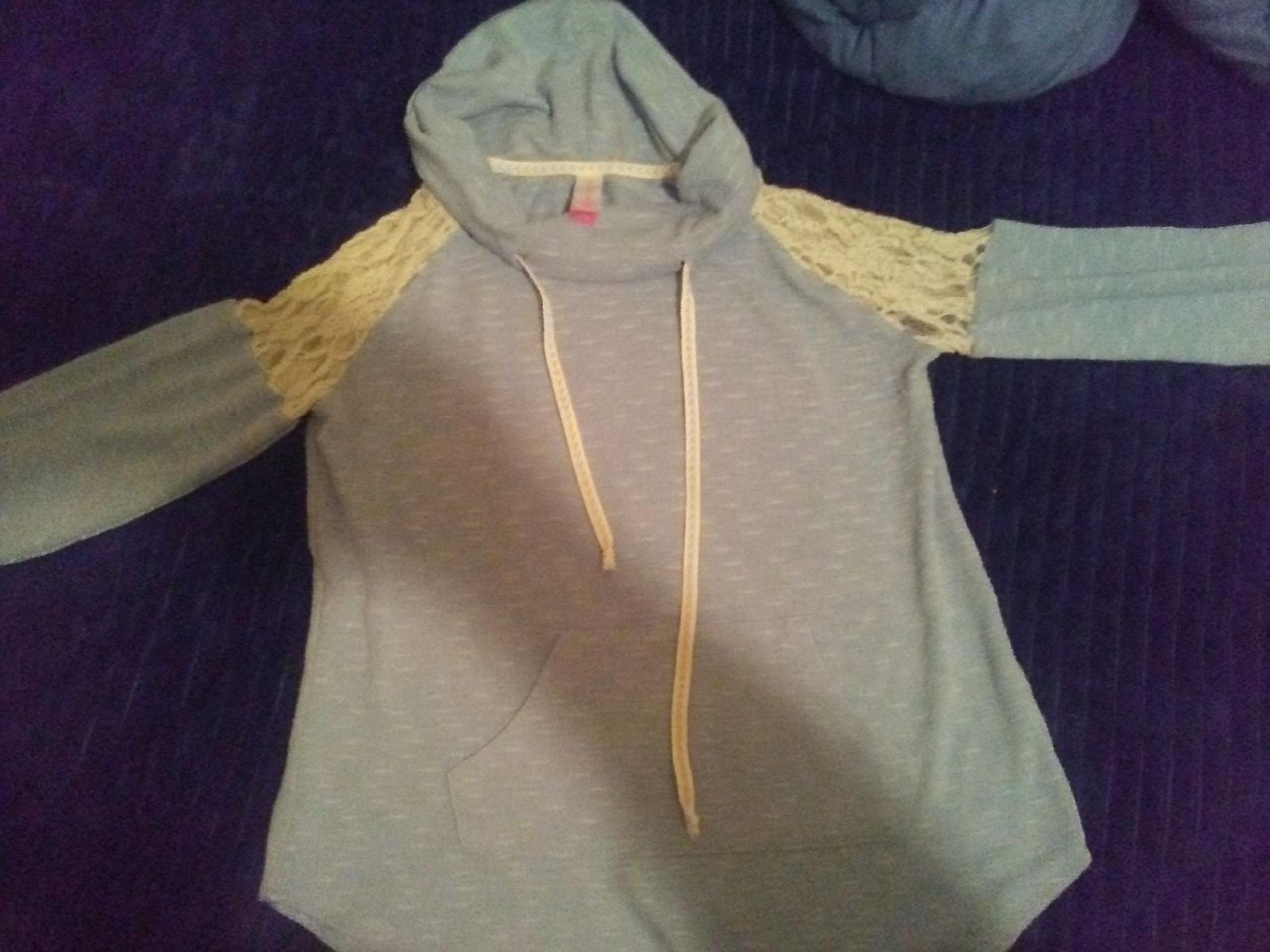 womens tops