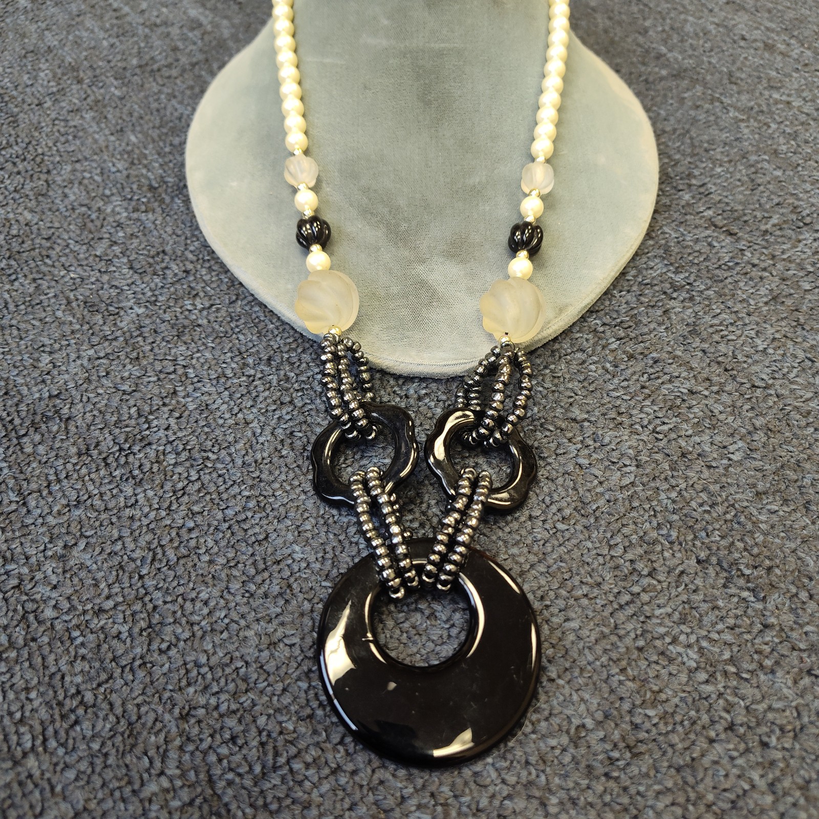 Vintage black onyx pendant necklace necklace