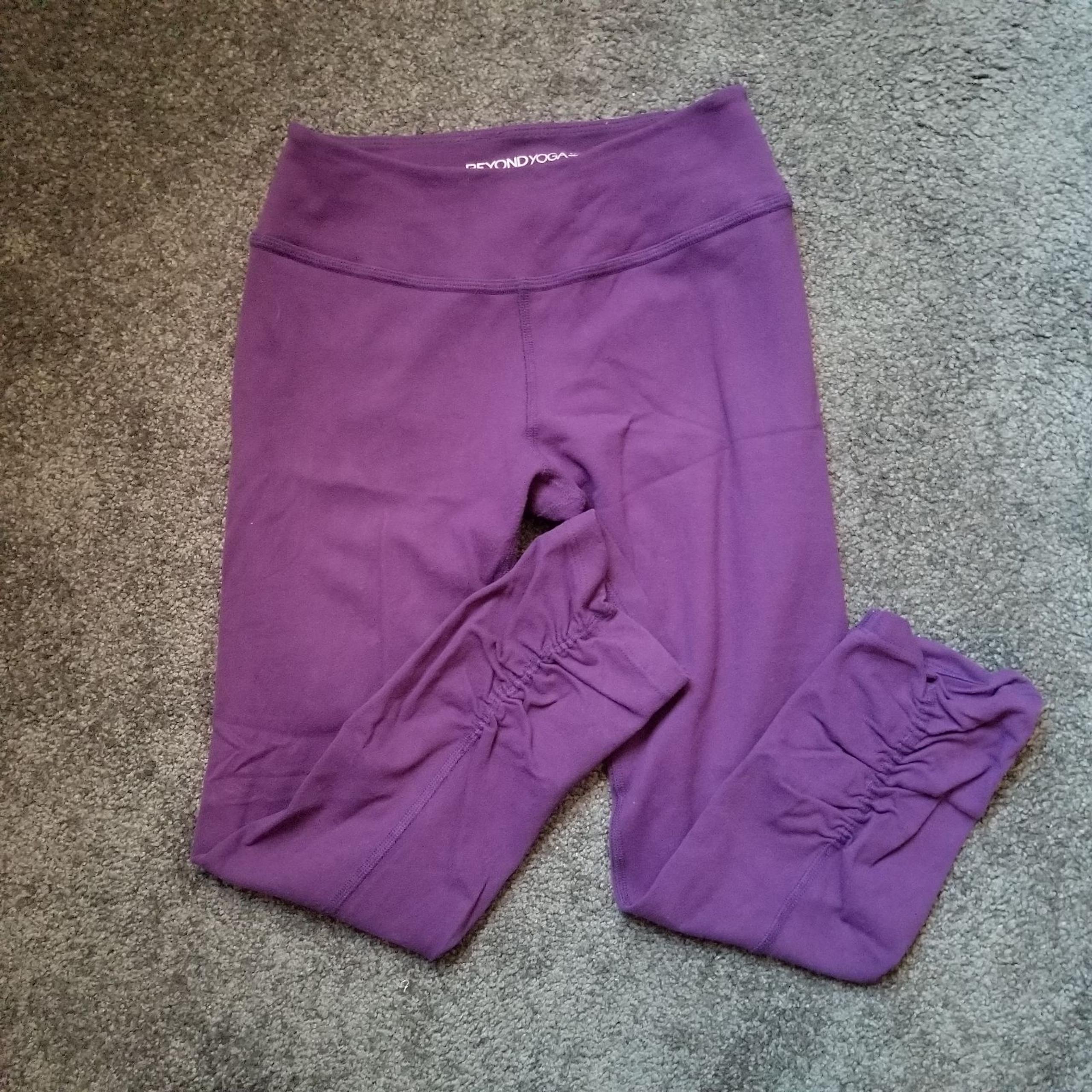 Beyond Yoga Ruched Calf Capris (S)