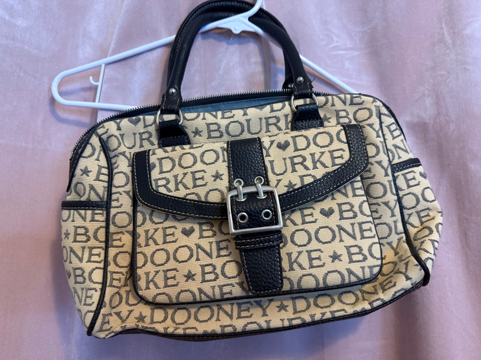 Vintage Dooney & Bourke tan and black handbag