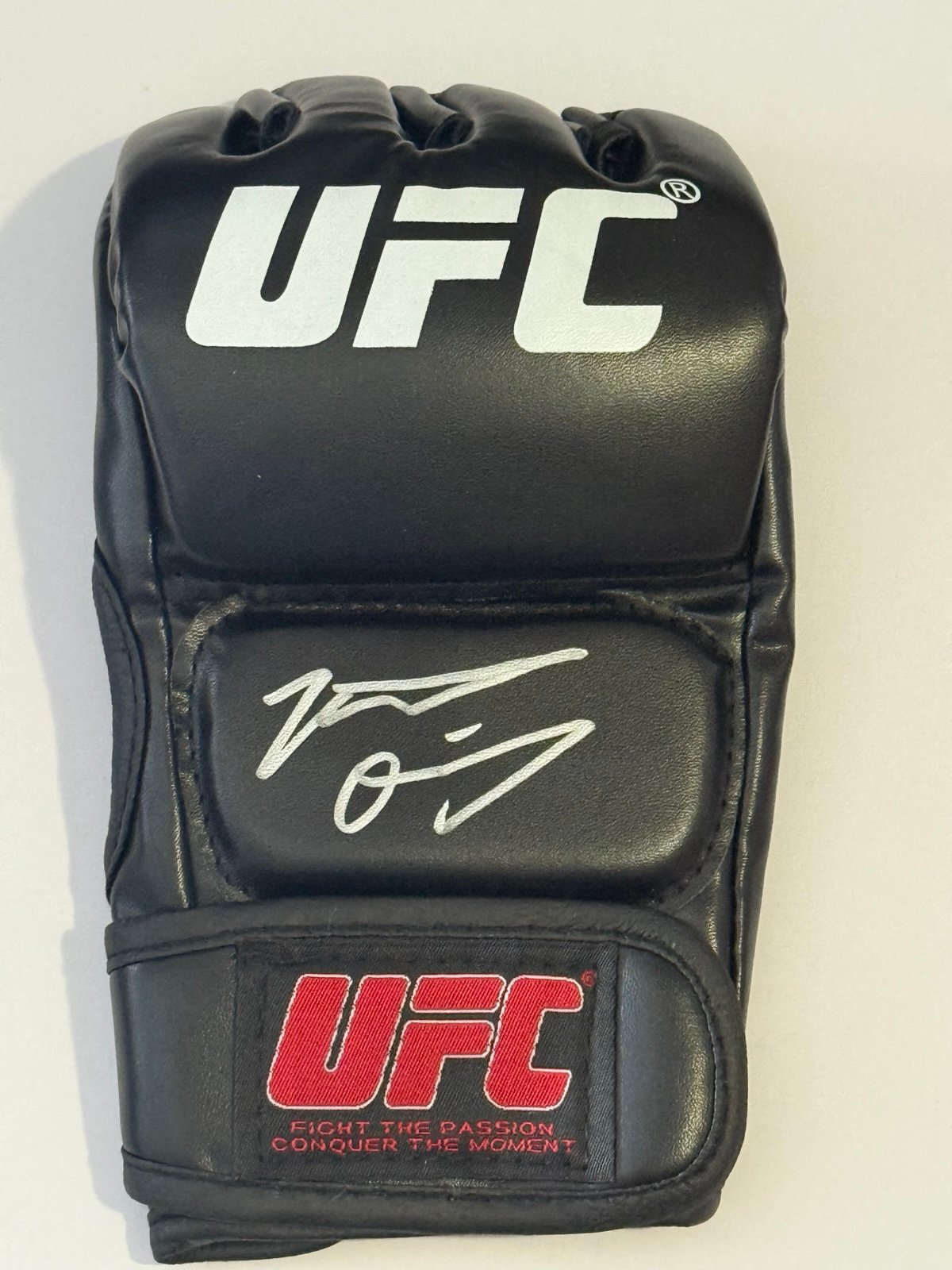 Nate Diaz Autographed Signed OFFICIAL UFC FIGHT GLOVE Beckett CERTIFIED