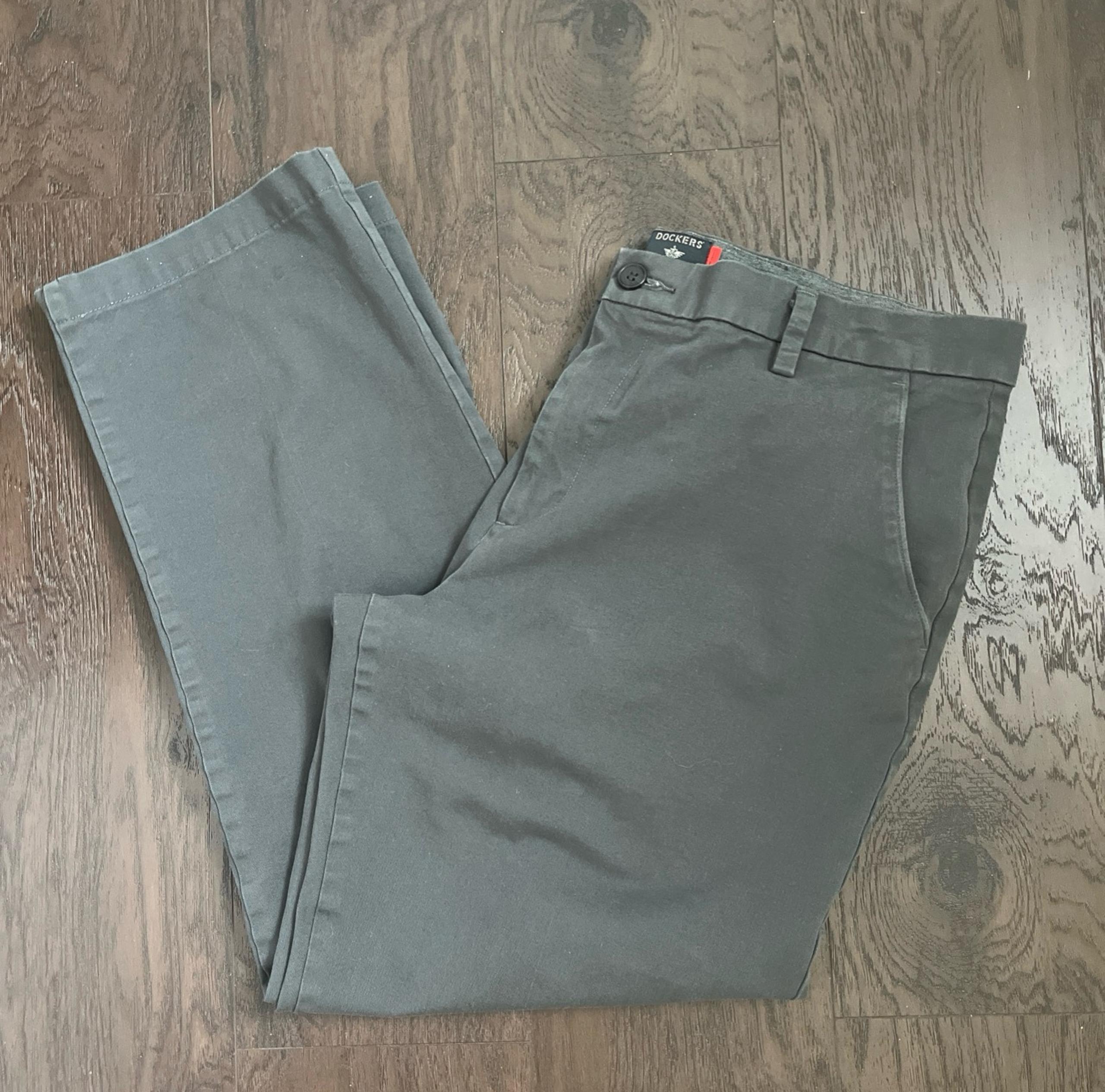 Dockers Gray Classic Fit Workday Khaki Pants Smart 360 Flex 36x30