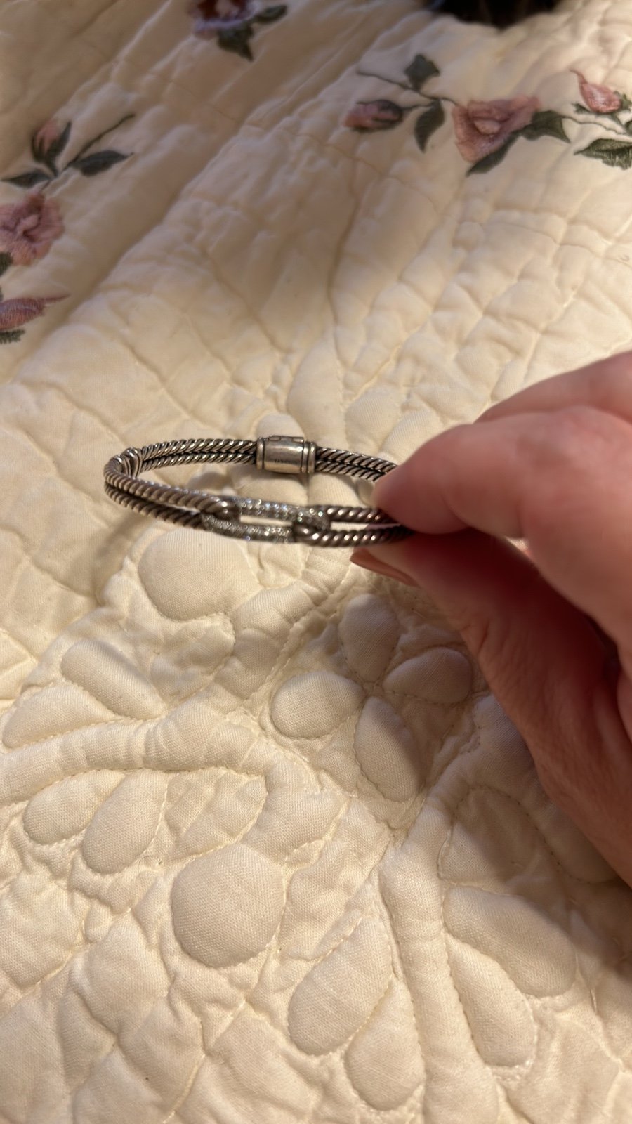 David Yurman Petit pave mini loop bracelet with diamonds