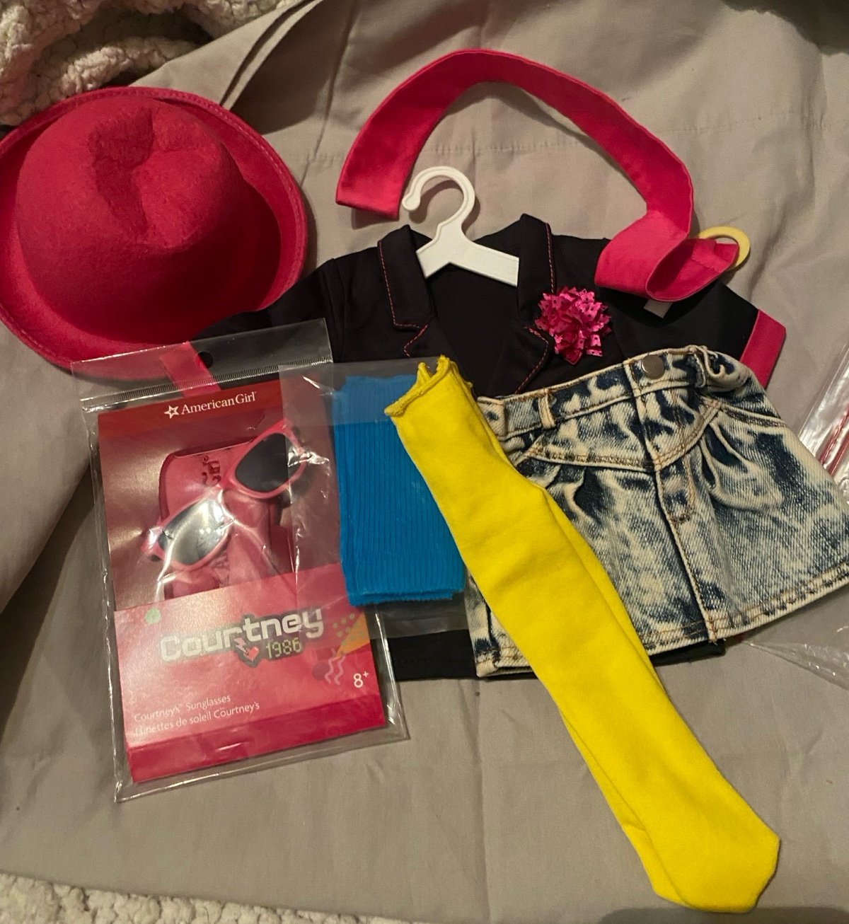 American girl Courtney doll lot
