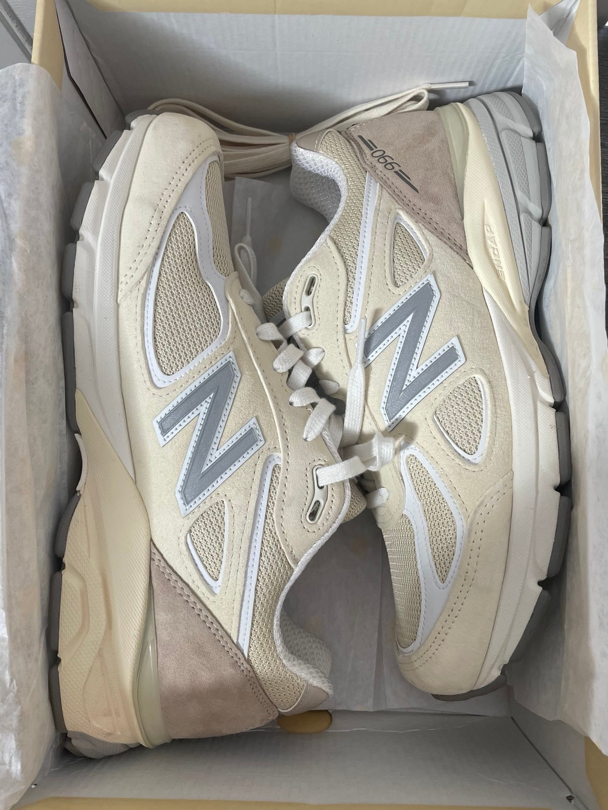 New Balance 990v4 “Limestone”