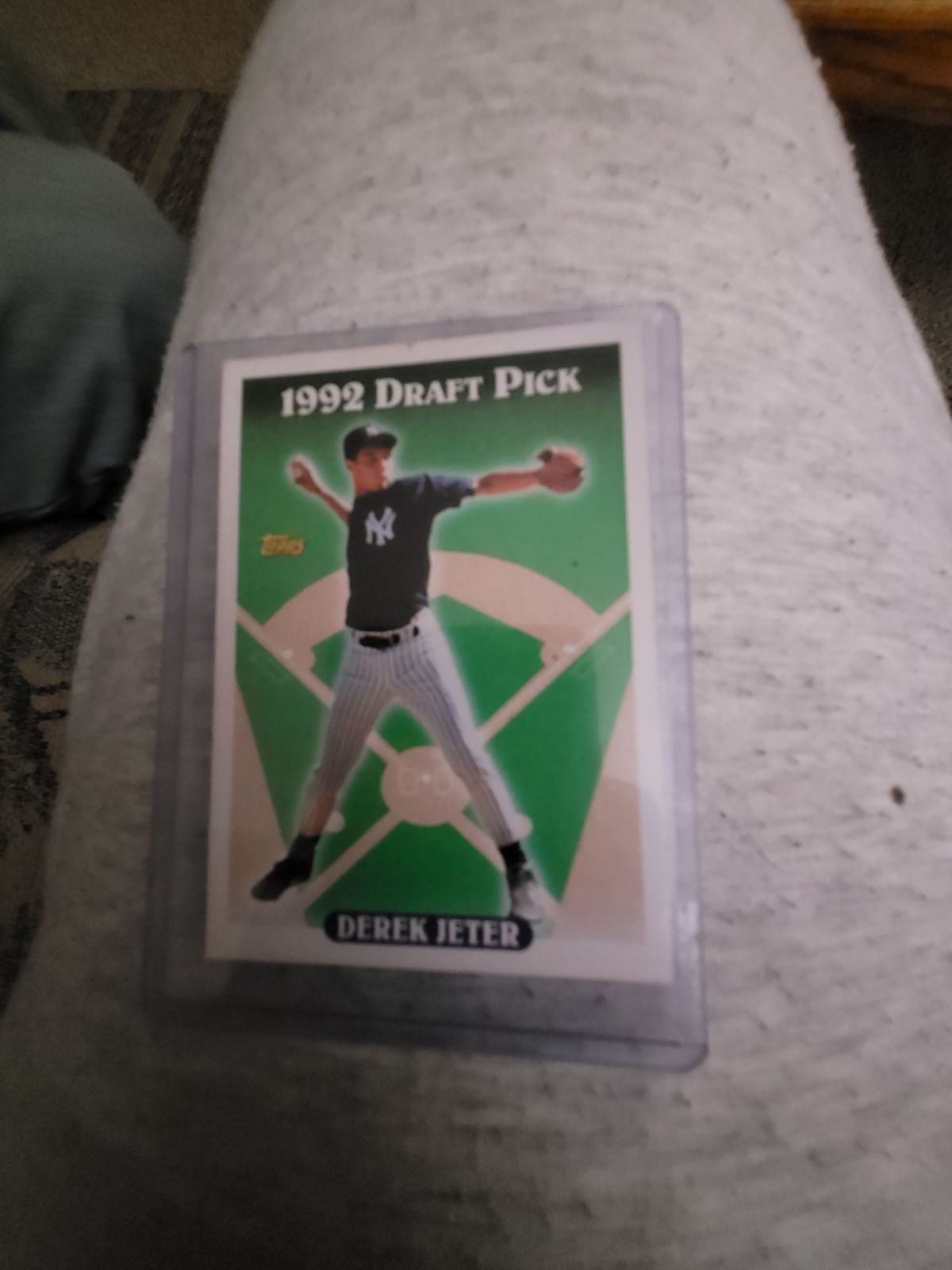 Derek Jeter Rookie card