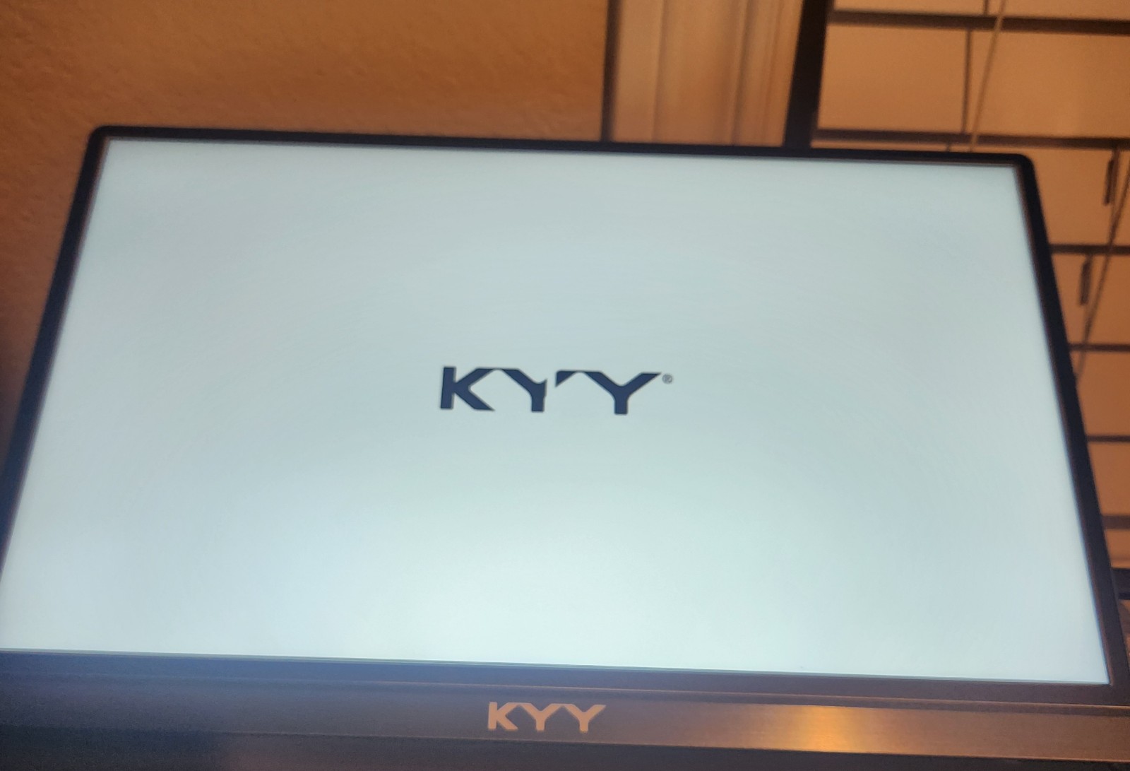 KYY Portable Monitor 15.6