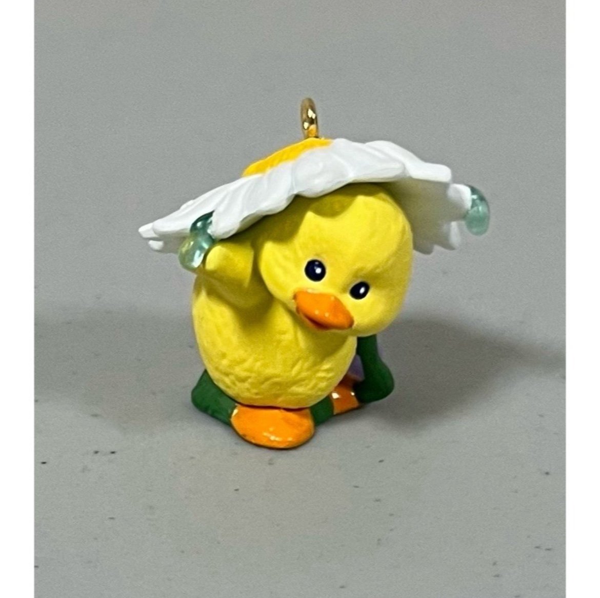 Hallmark Keepsake Ornament Collector’s Club May Flower ‘95 Duckling Ornament ✨