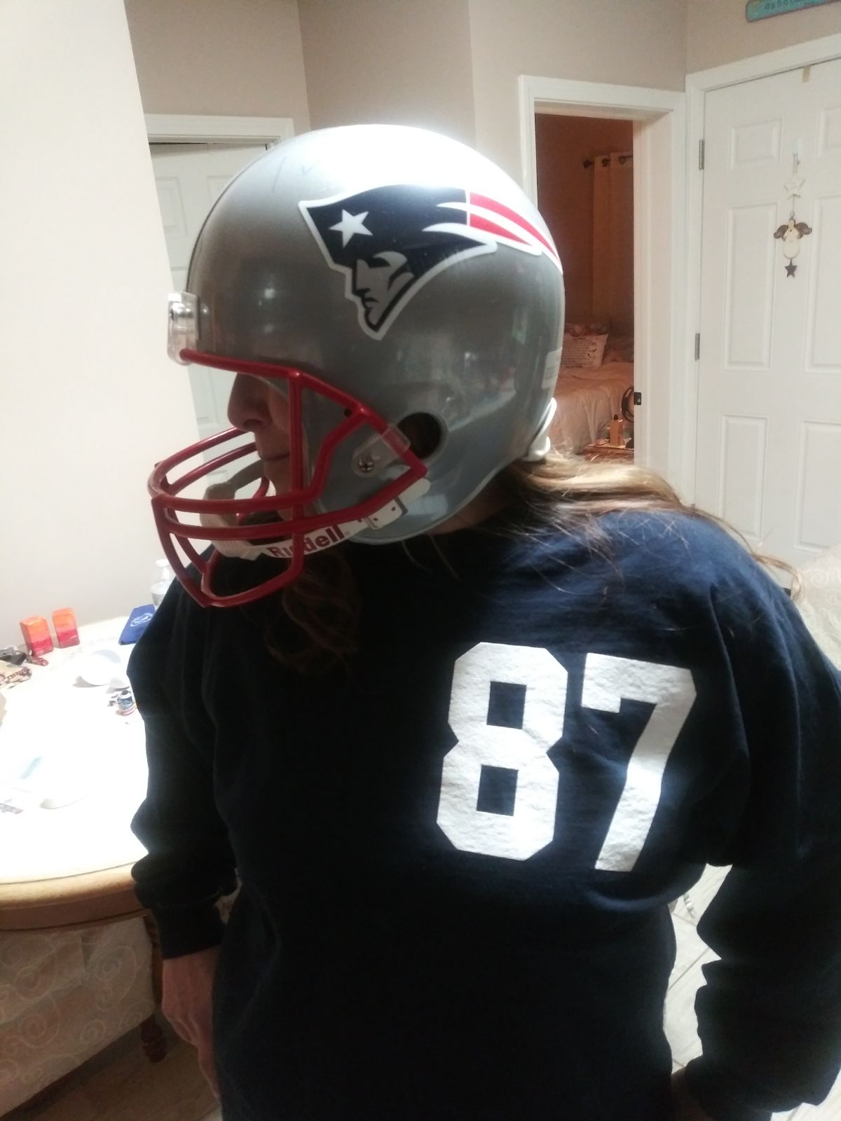Patriots officially signed Hemet by Rob