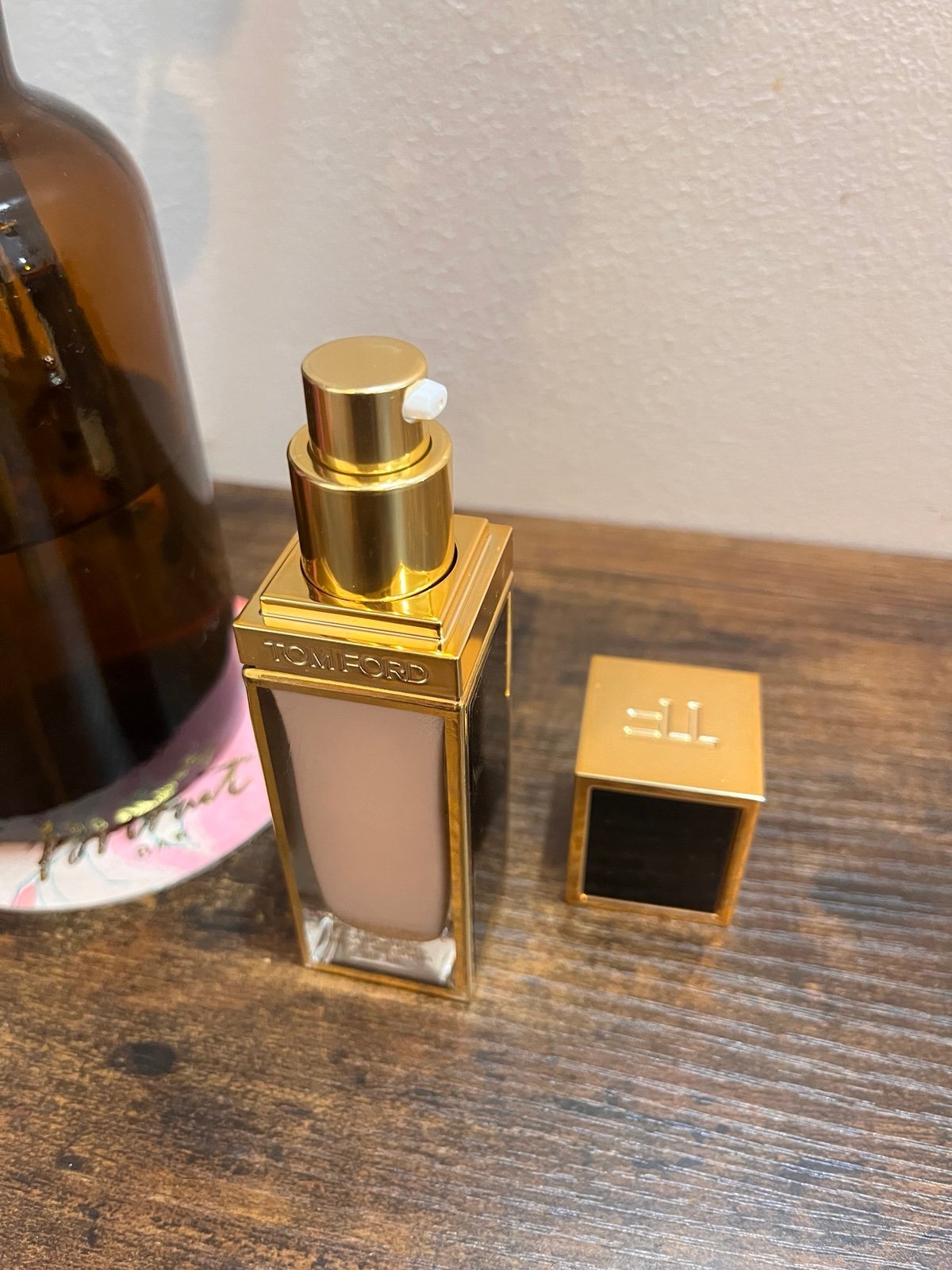 TOMFORD // FOUNDATION 0.4