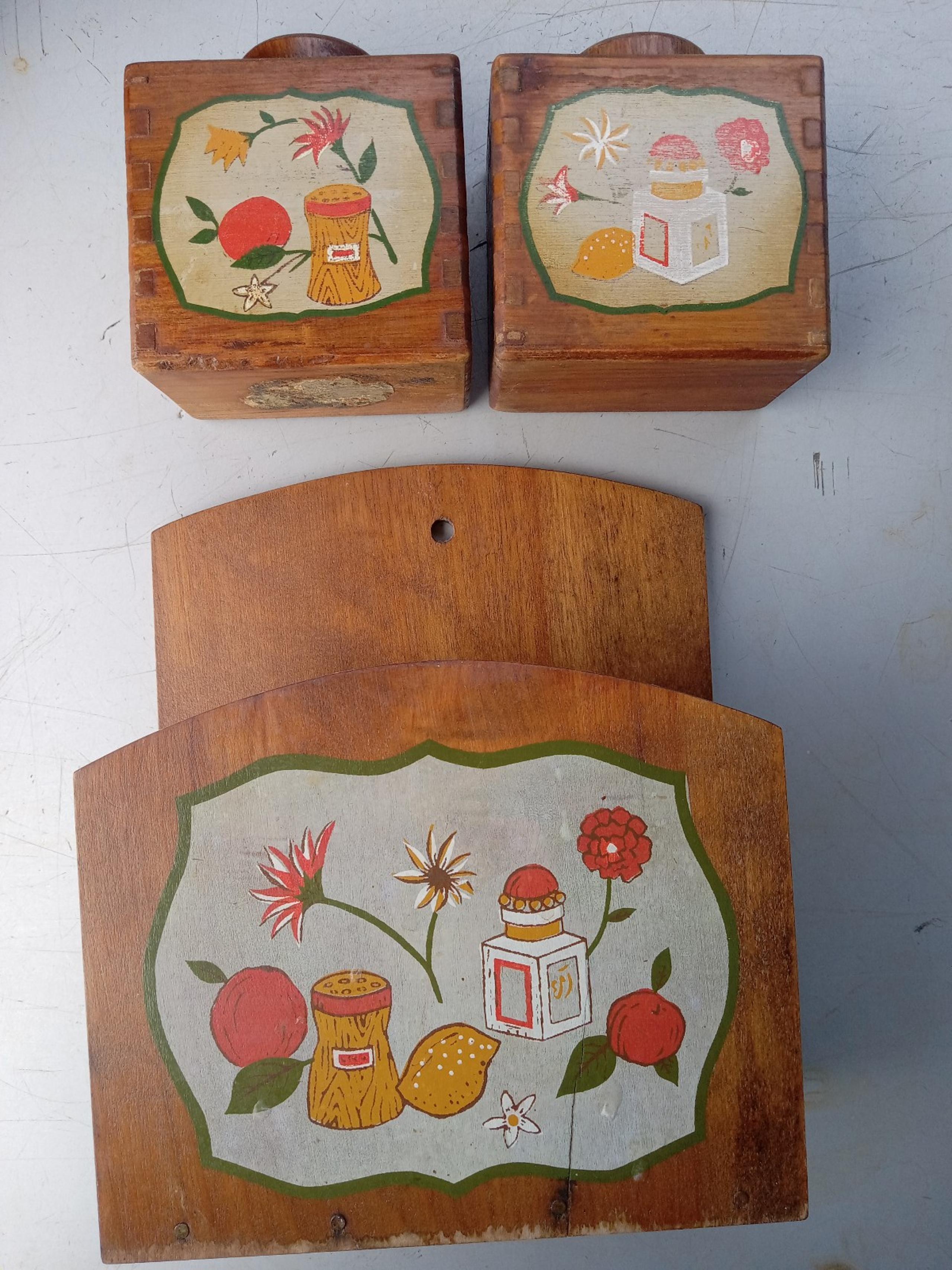 Vintage Woodpecker Products Salt & Pepper Shakers with Napkin Holder