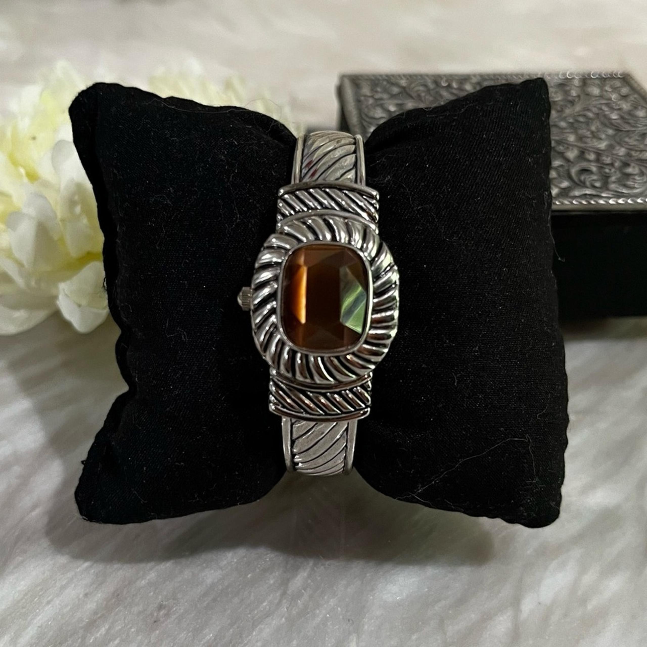 NEW Collezio Quartz Bevel Cabachon Glass Hidden Flip Watch Bangle Bracelet 22 mm