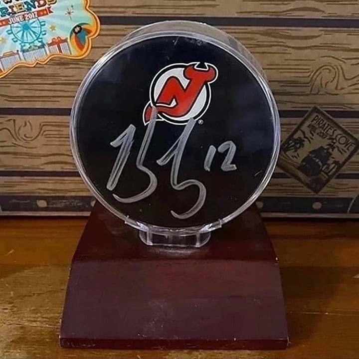NJ Devils Puck Auto Ben Lovejoy New Jersey Devils