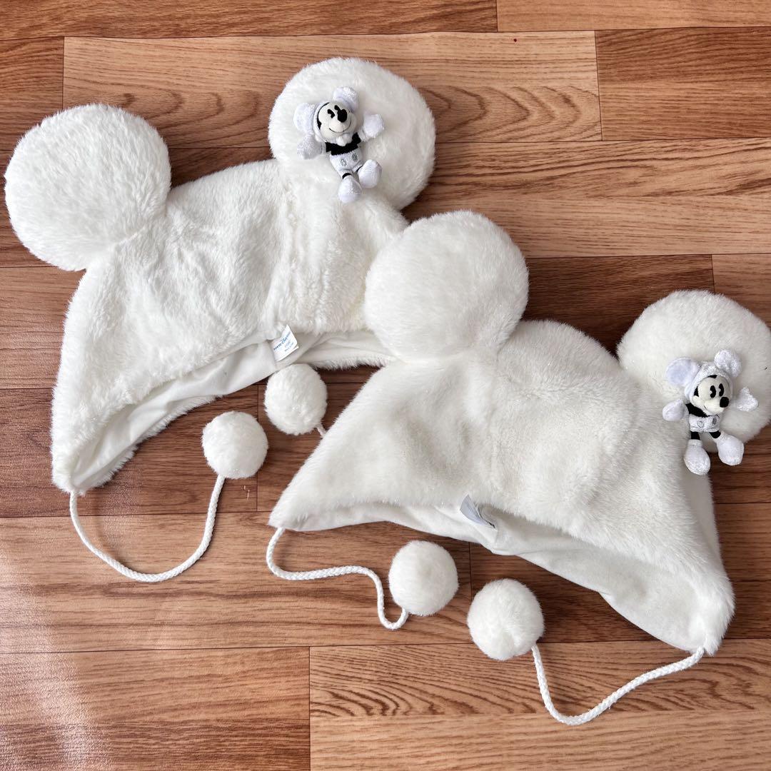 Disney Mickey Fan Cap White with Plush Mascot