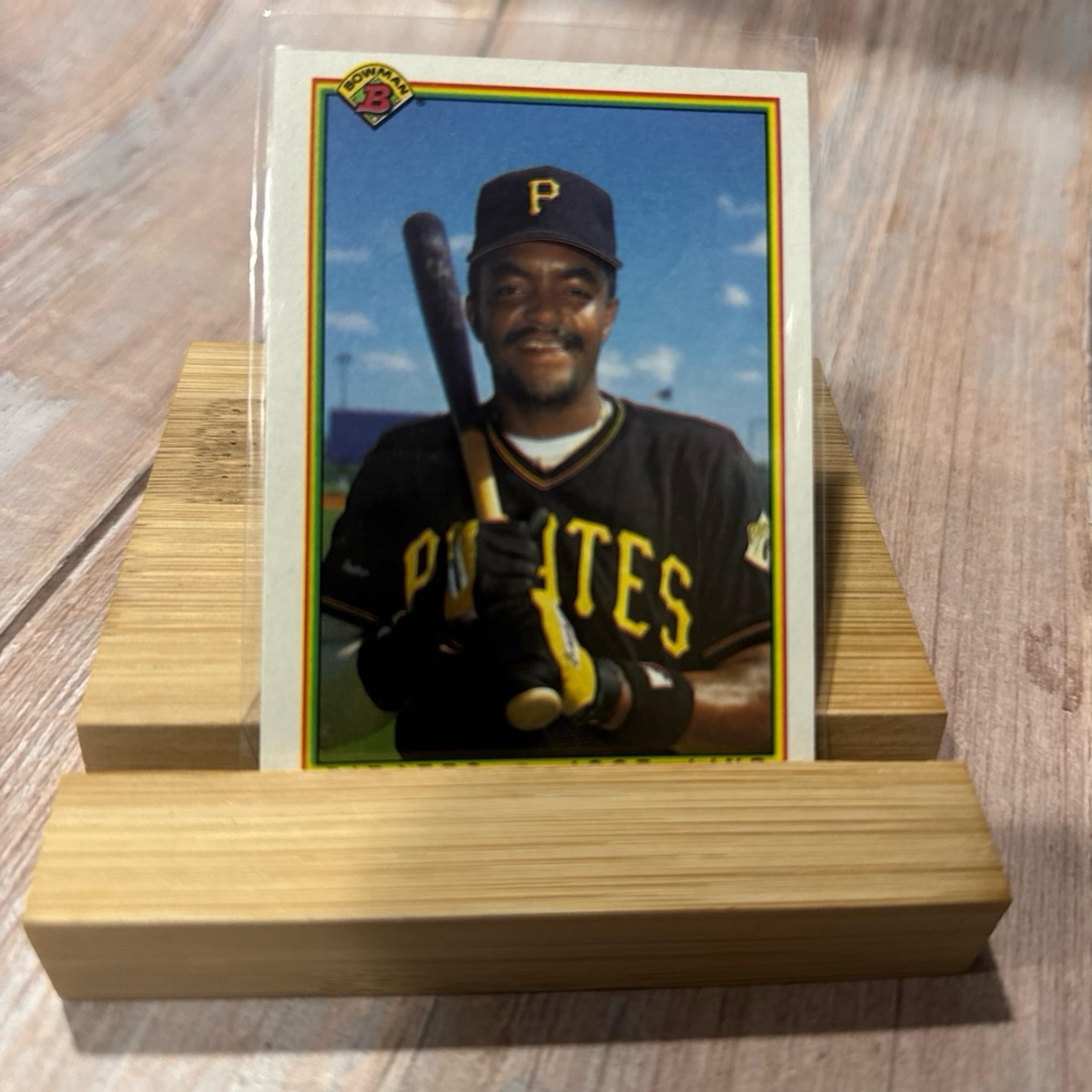 Vintage 1990 Bowman Jose Lind #170 Baseball Trading Card Item #ME5490