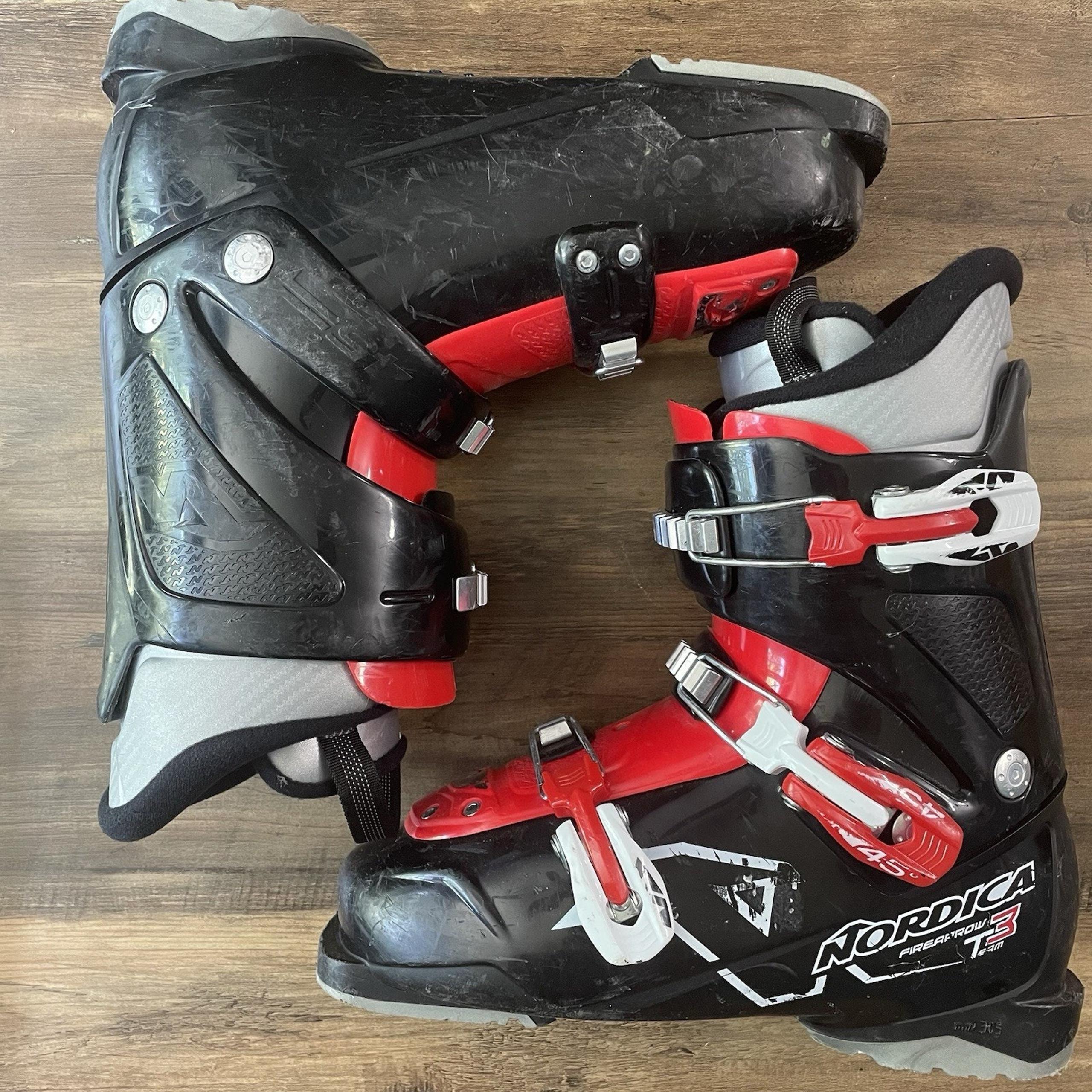 Nordica Firearrow Team 3 Junior Ski Boots 305 mm Red Black 25.5 Mondopoint