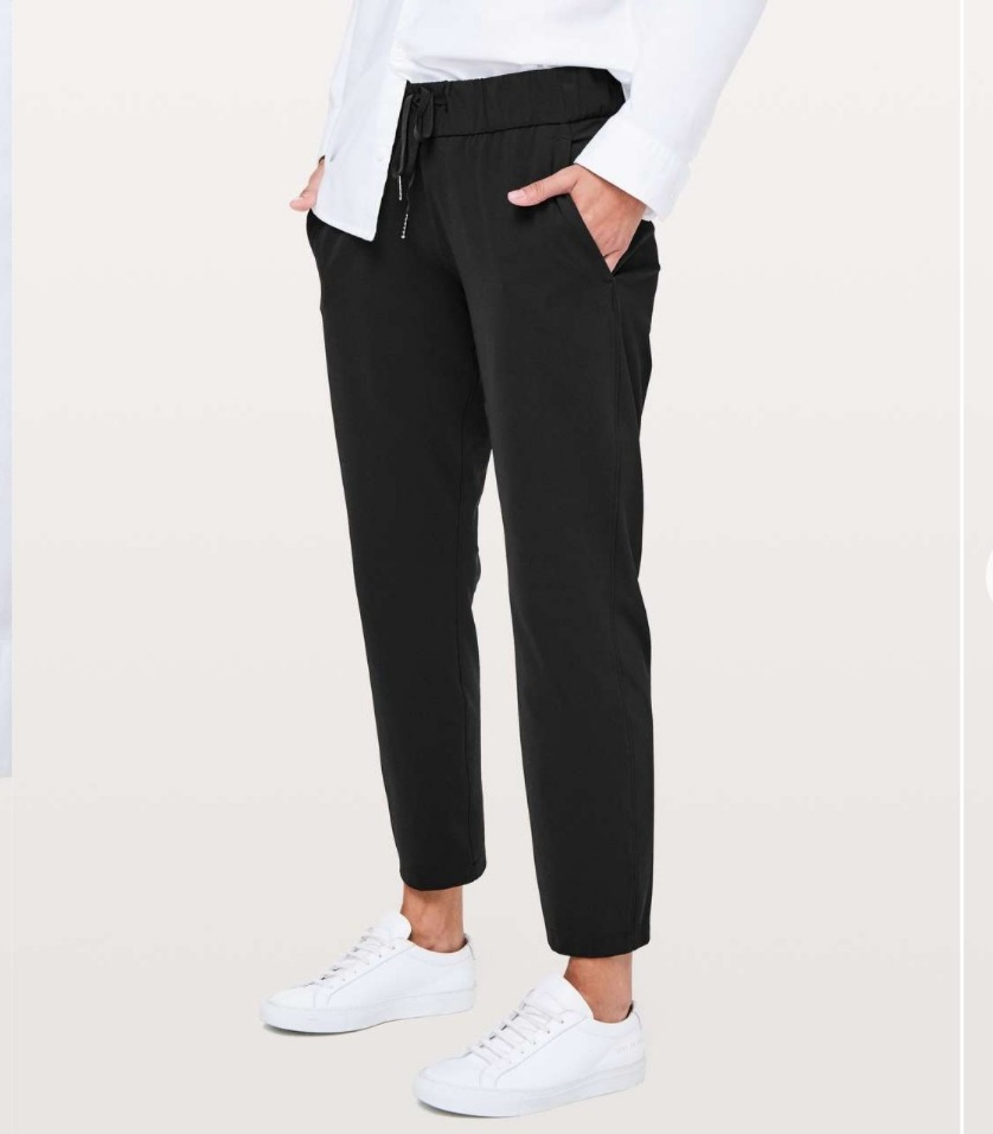 Lululemon black On the Fly pants 6