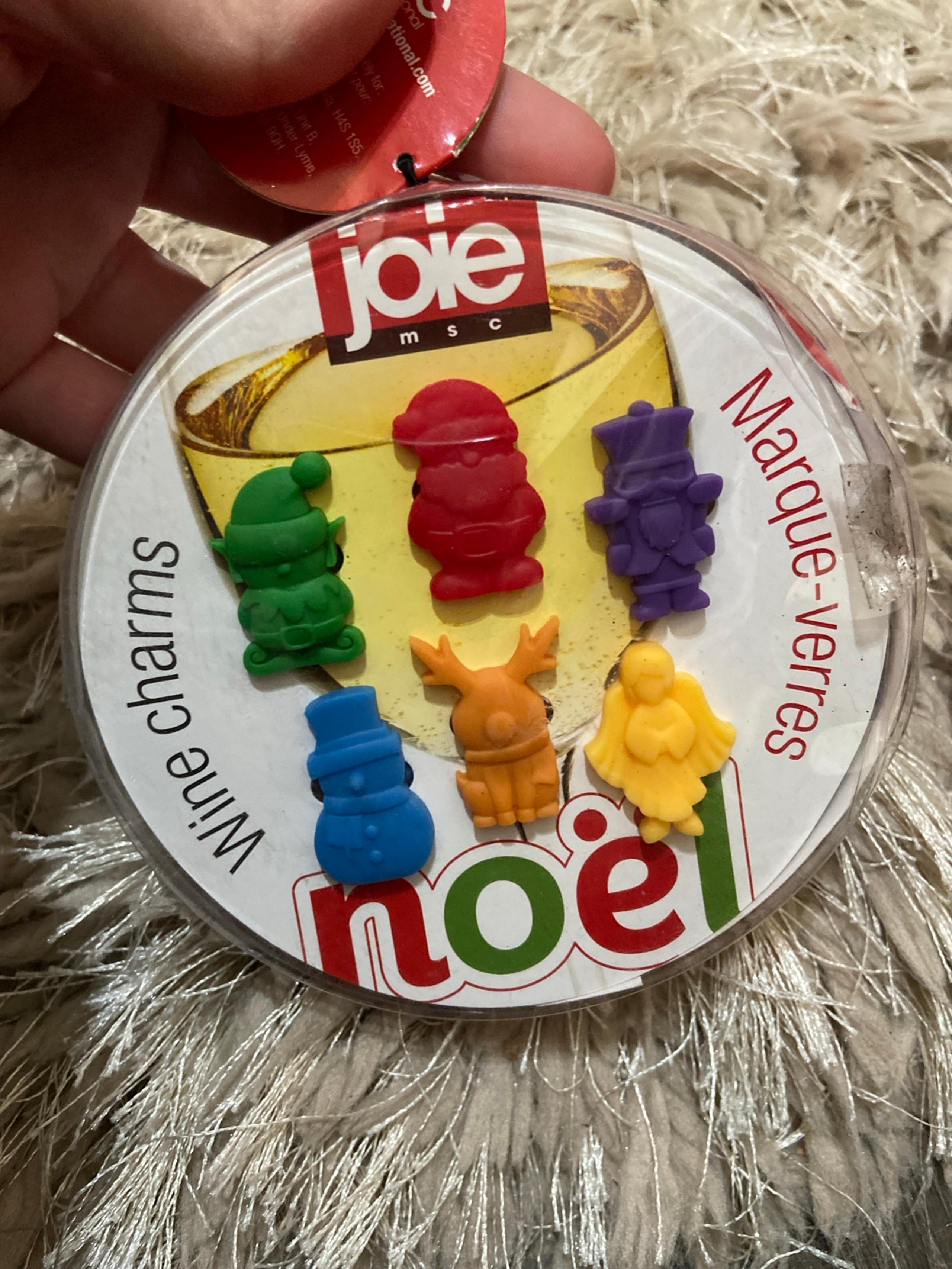 Noel wine charms