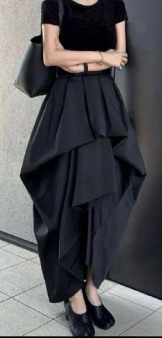 会員様限定 お買い得商品 Louren black long skirt スカート