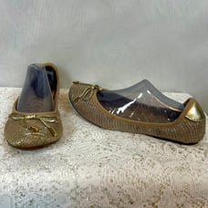 NWT Michael Kors Gold Ballet Flats Womens Shoes / size 5.5