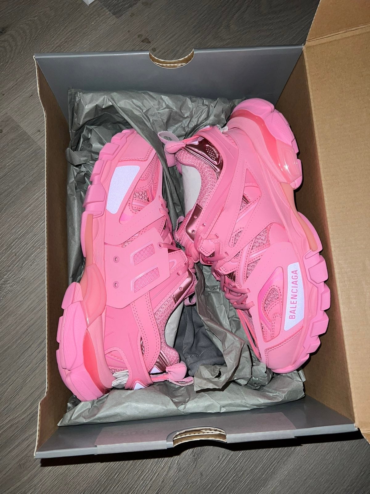 Brand new pink balenciaga sneakers