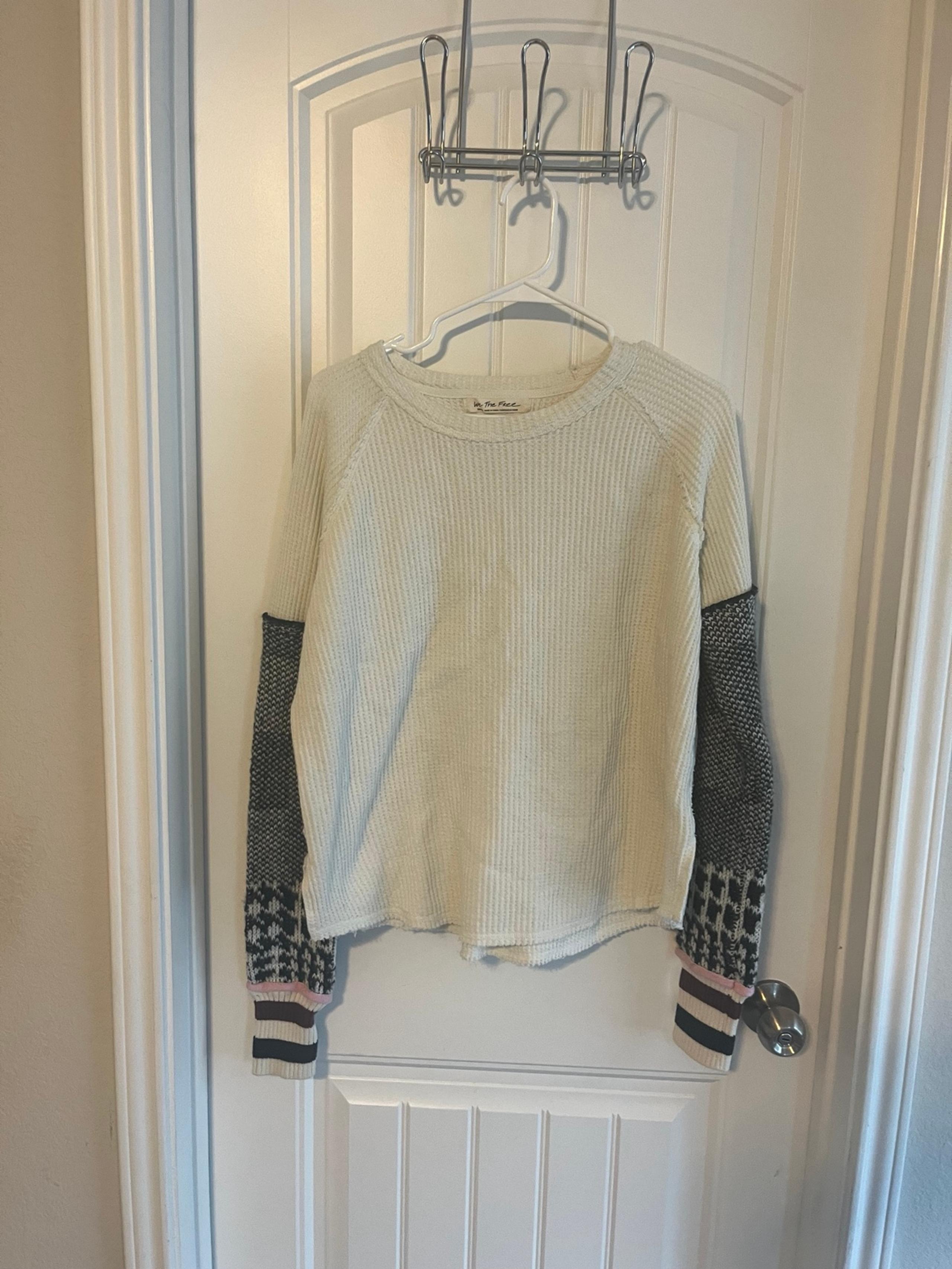 We the free long sleeve sweater Small