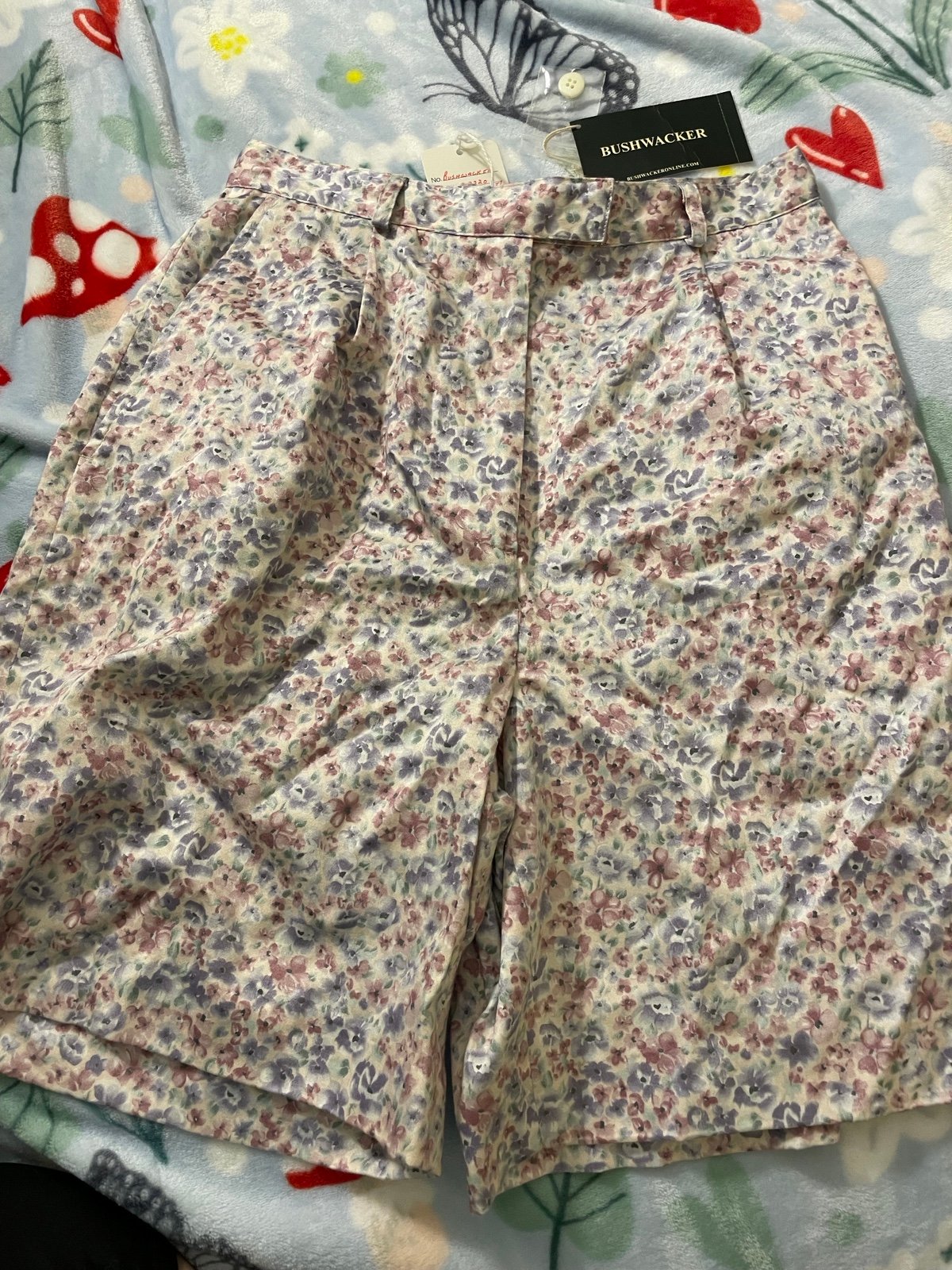 NWT Vintage Bushwacker Floral Pleated Shorts