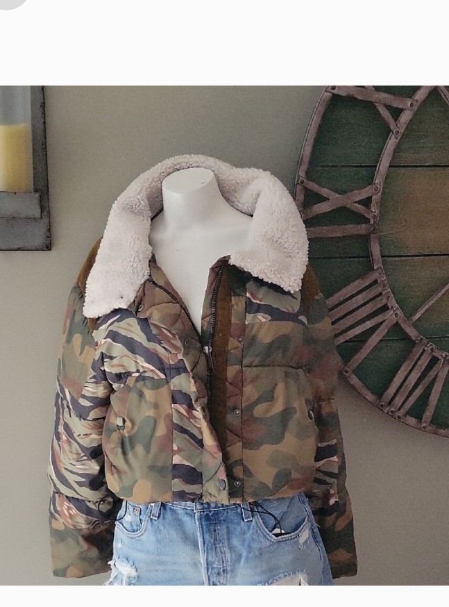 Free People we the free West Coast Puffer