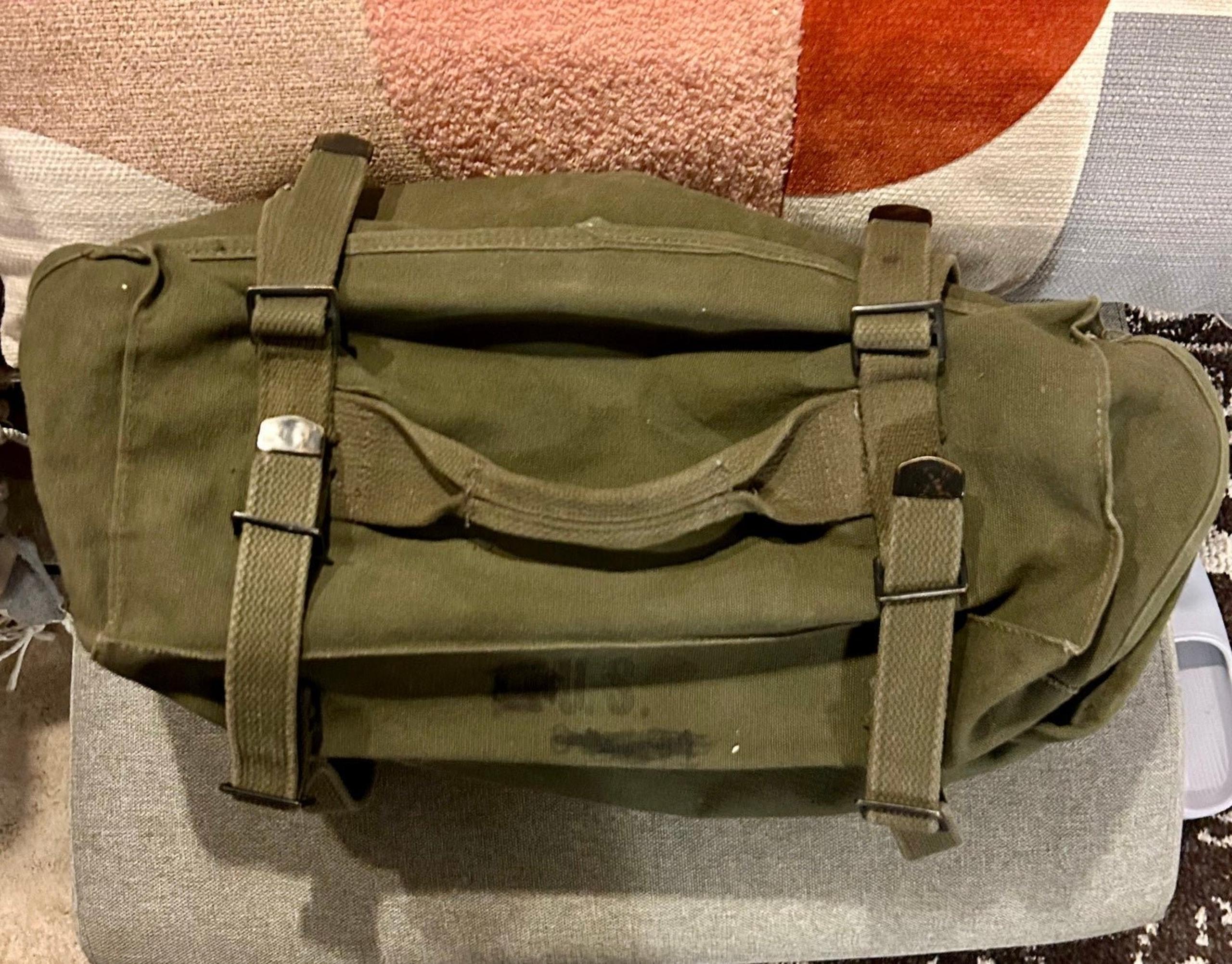 Vintage US Military WWII Korean era field bag