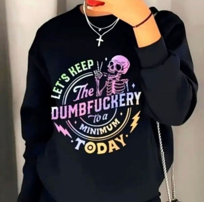 Ladies skull printed sweatshirt sz Large