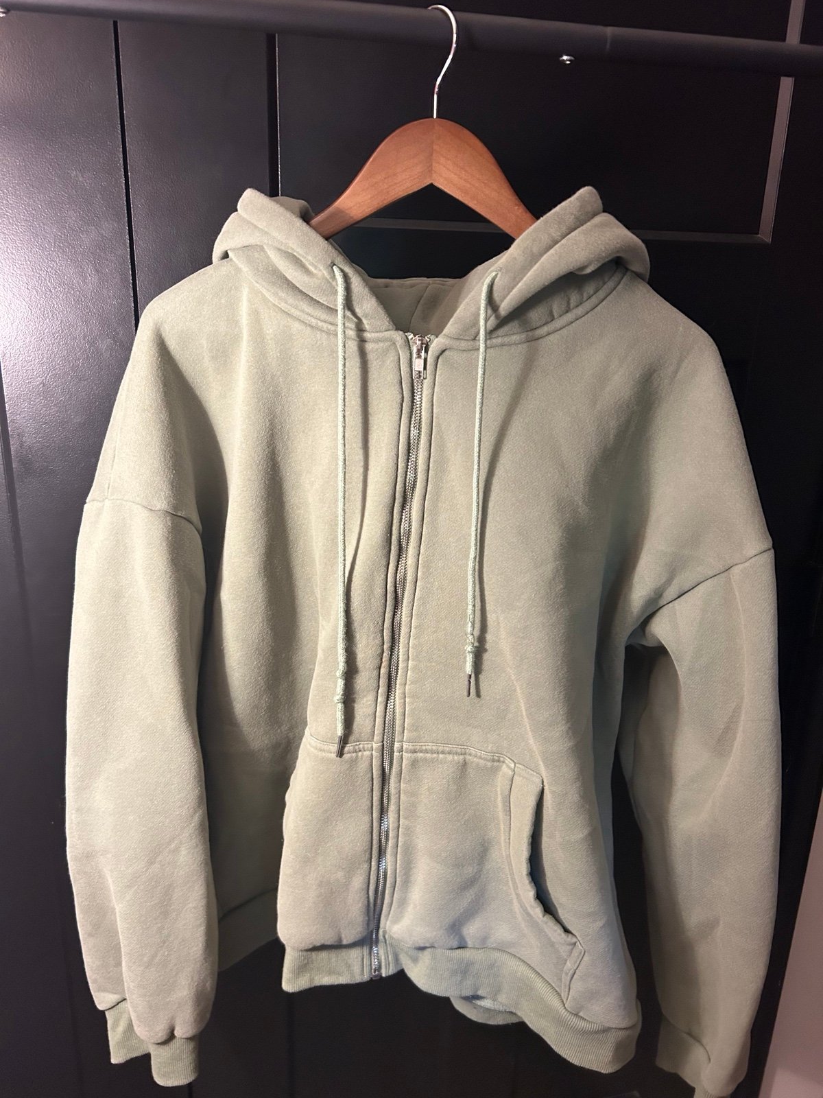 Women’s zip up