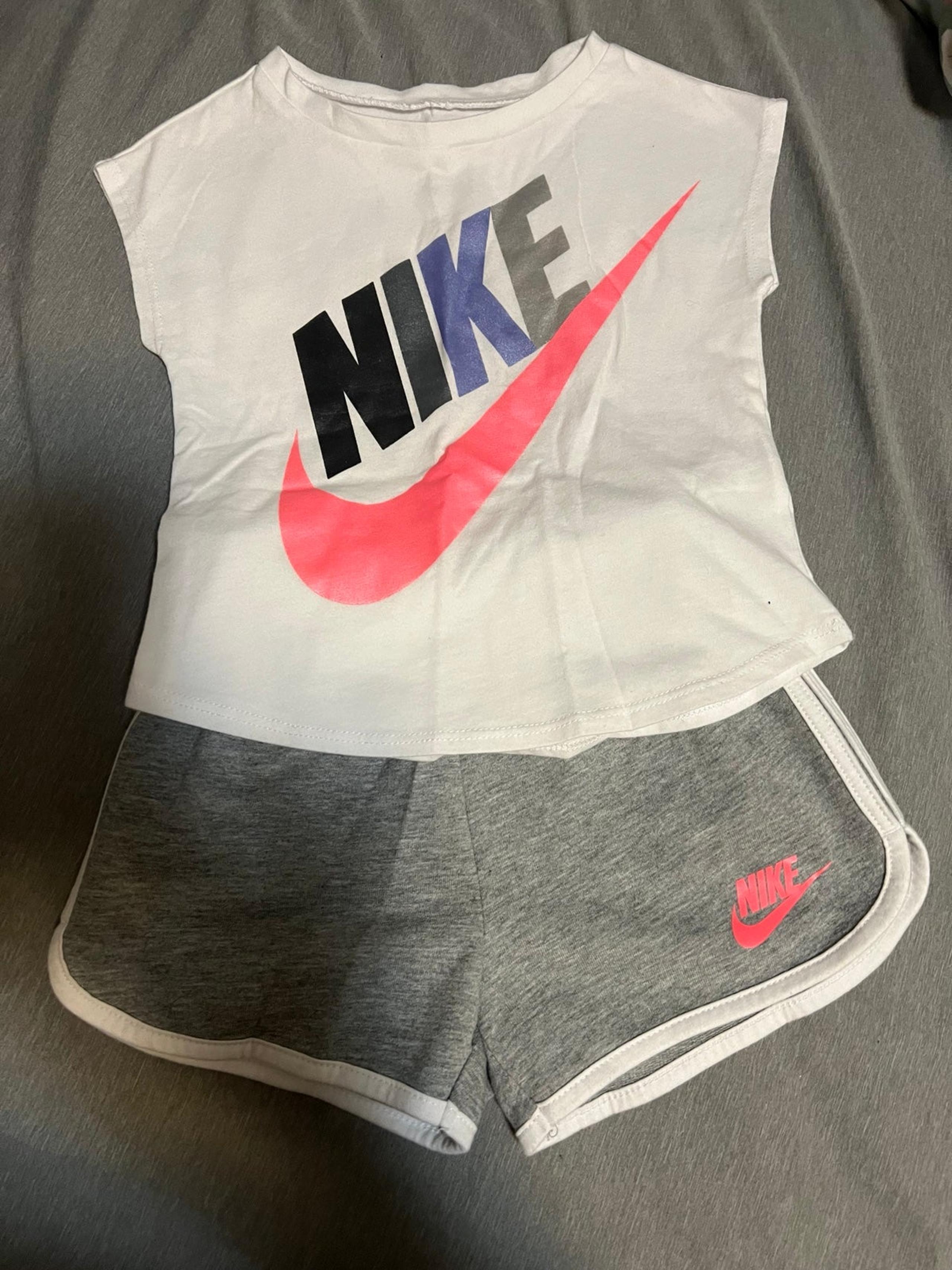 Nike Girls Outfit Size 3T