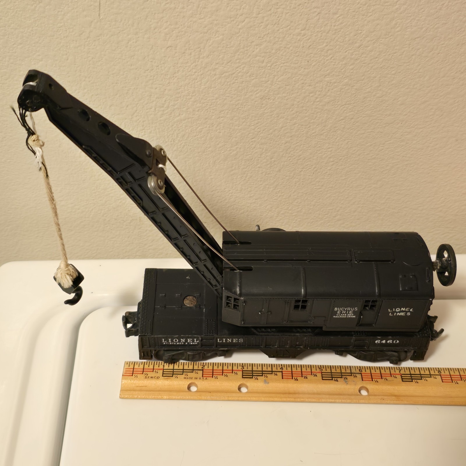 Vintage Lionel Lines No. 6460 O Gauge Black Bucyrus Erie Crane Car POSTWAR