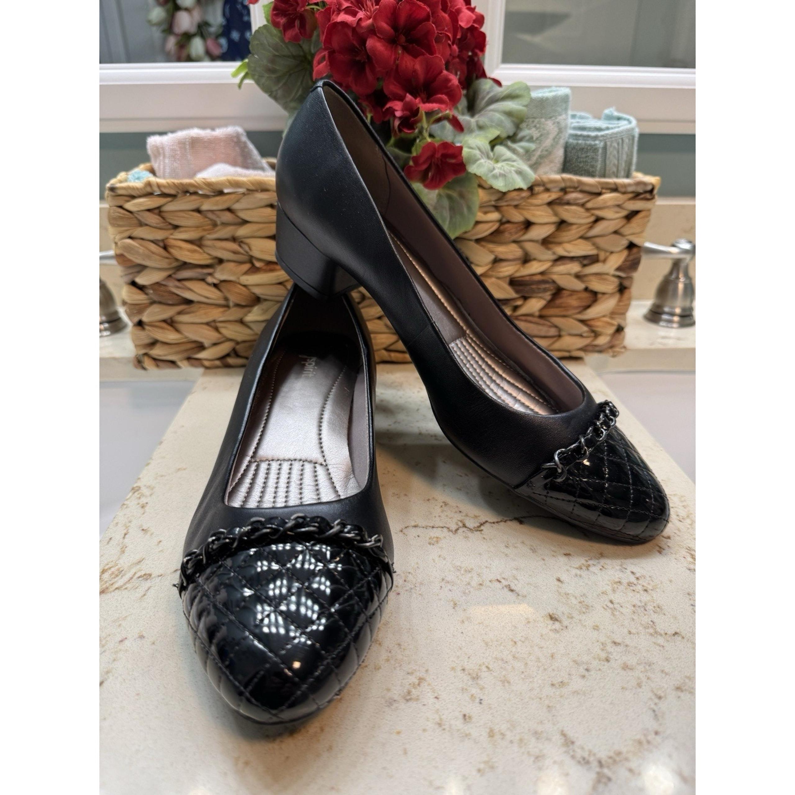 Easy Spirit 10M Esunita Block Heel Pumps Leather & Man made Upper Chain Detail
