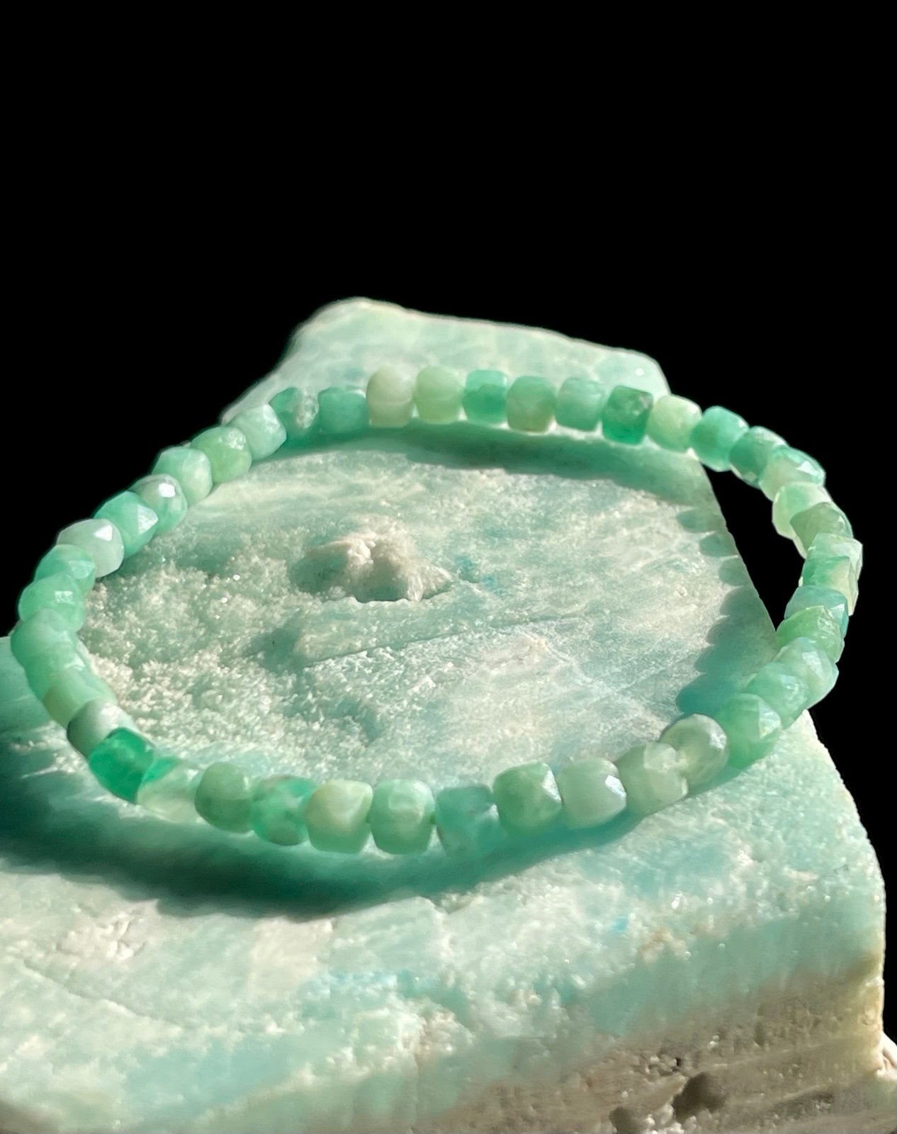 Emerald Faceted Gemstone Bead Bracelet