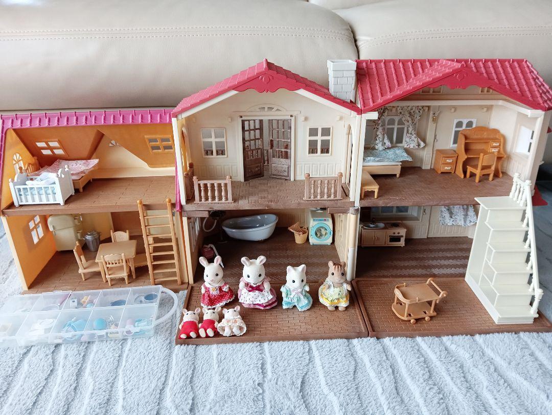 Sylvanian Families Red Roof Cottage Doll Set - Bulk Sale