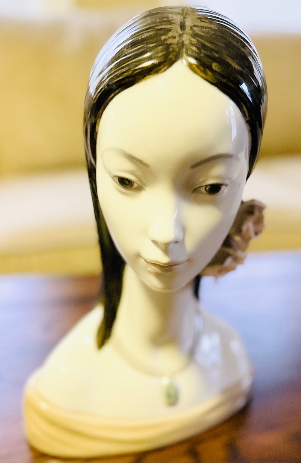 Lladro Porcelian Asian Girl Handmade in Spain