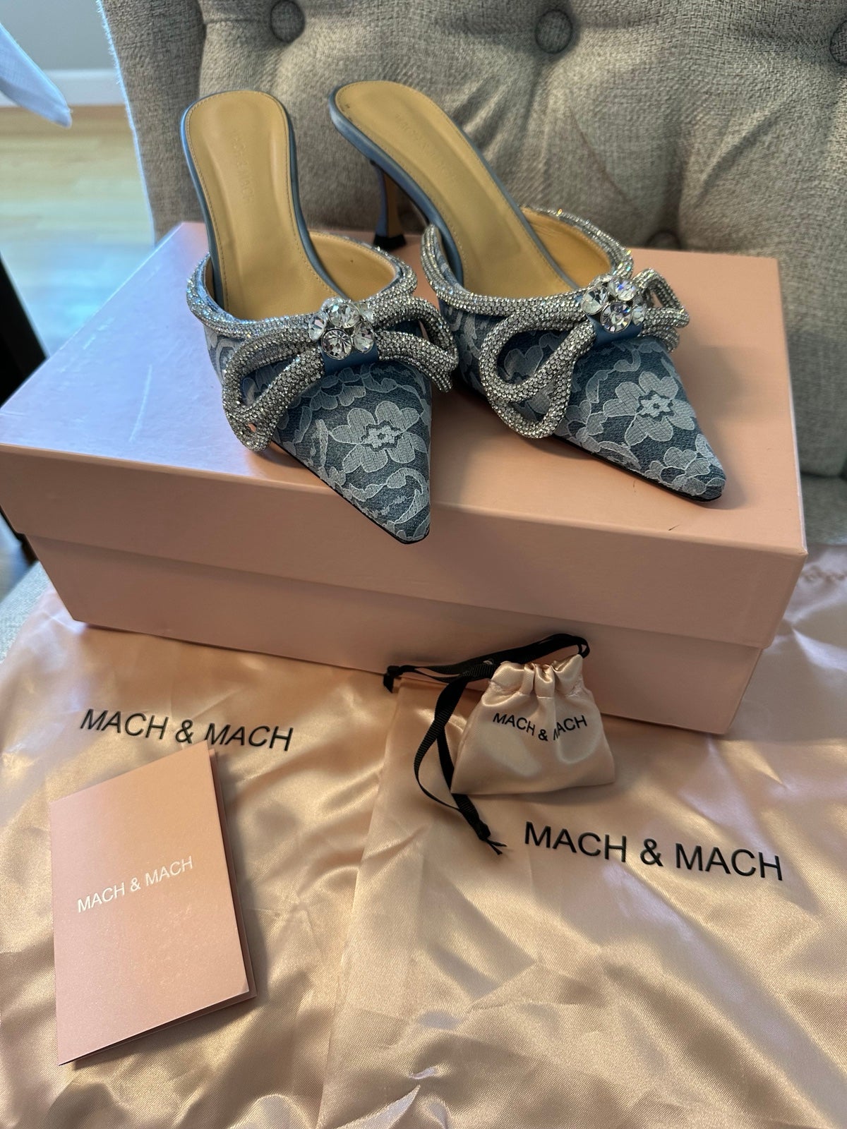 MACH & MACH lace double bow kitten heel mules