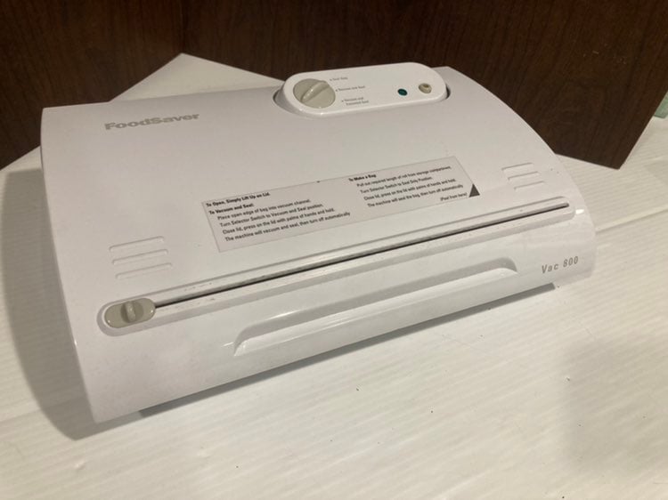 Foodsaver VAC800 vacuum food sealer