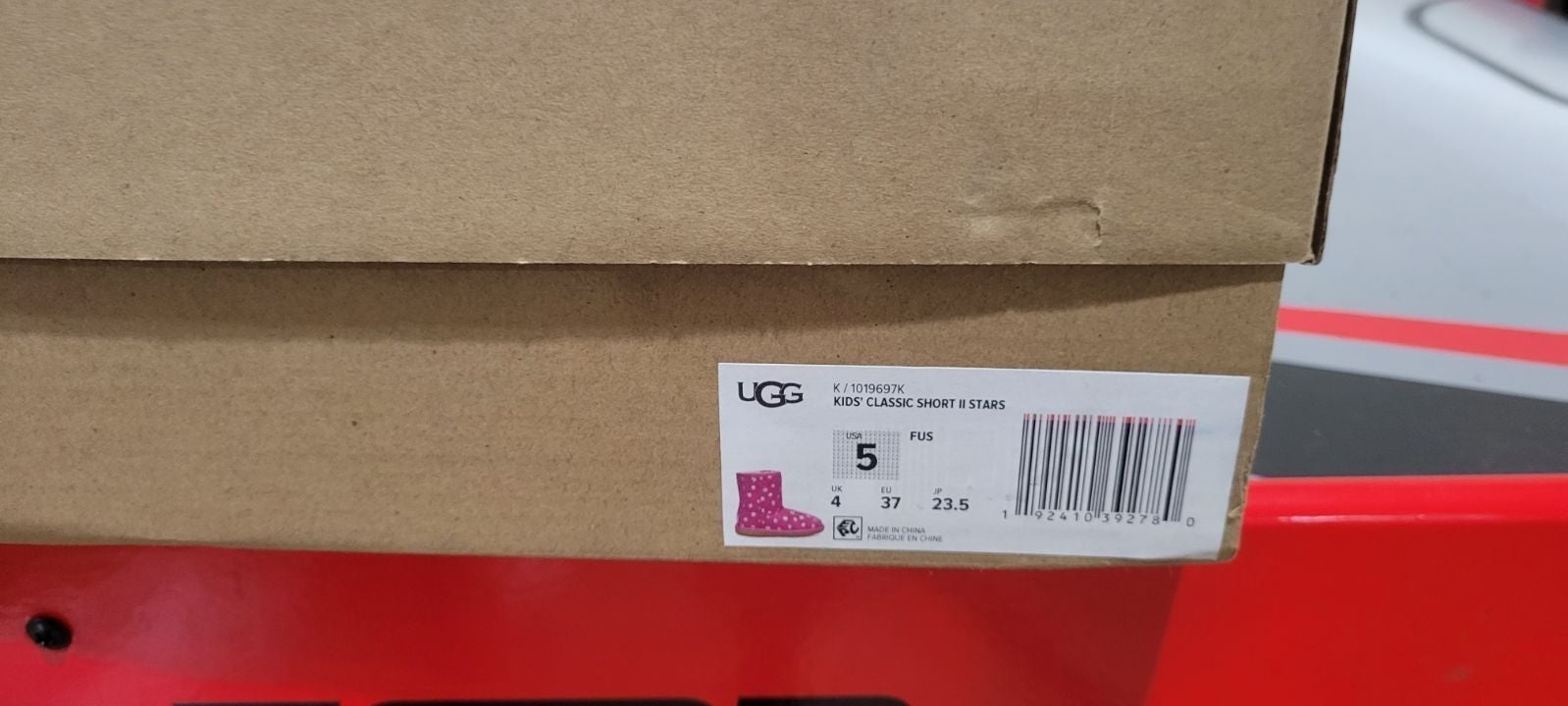 Girl Ugg boot